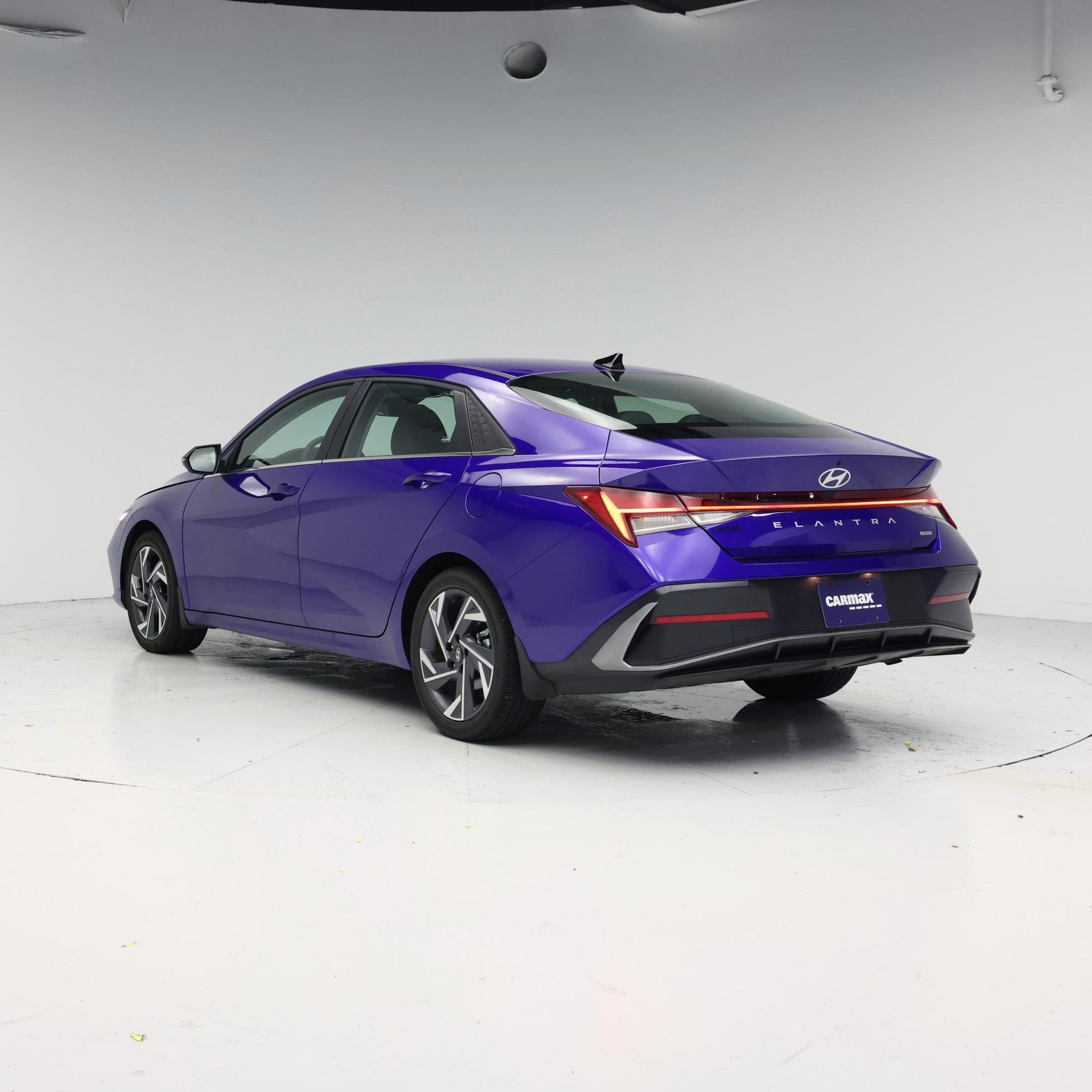 Thumbnail: 2026 Hyundai Elantra - 2