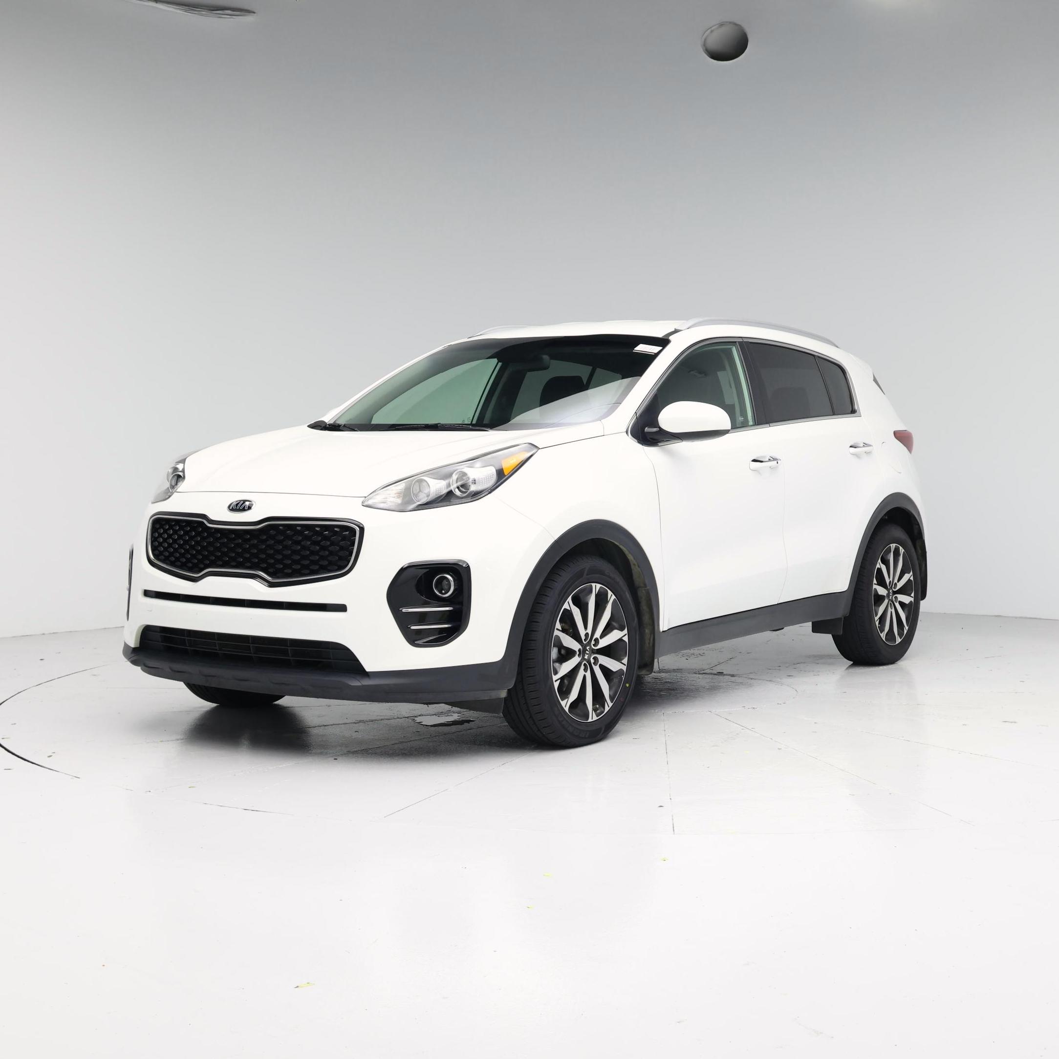 Thumbnail: 2017 Kia Sportage - 4