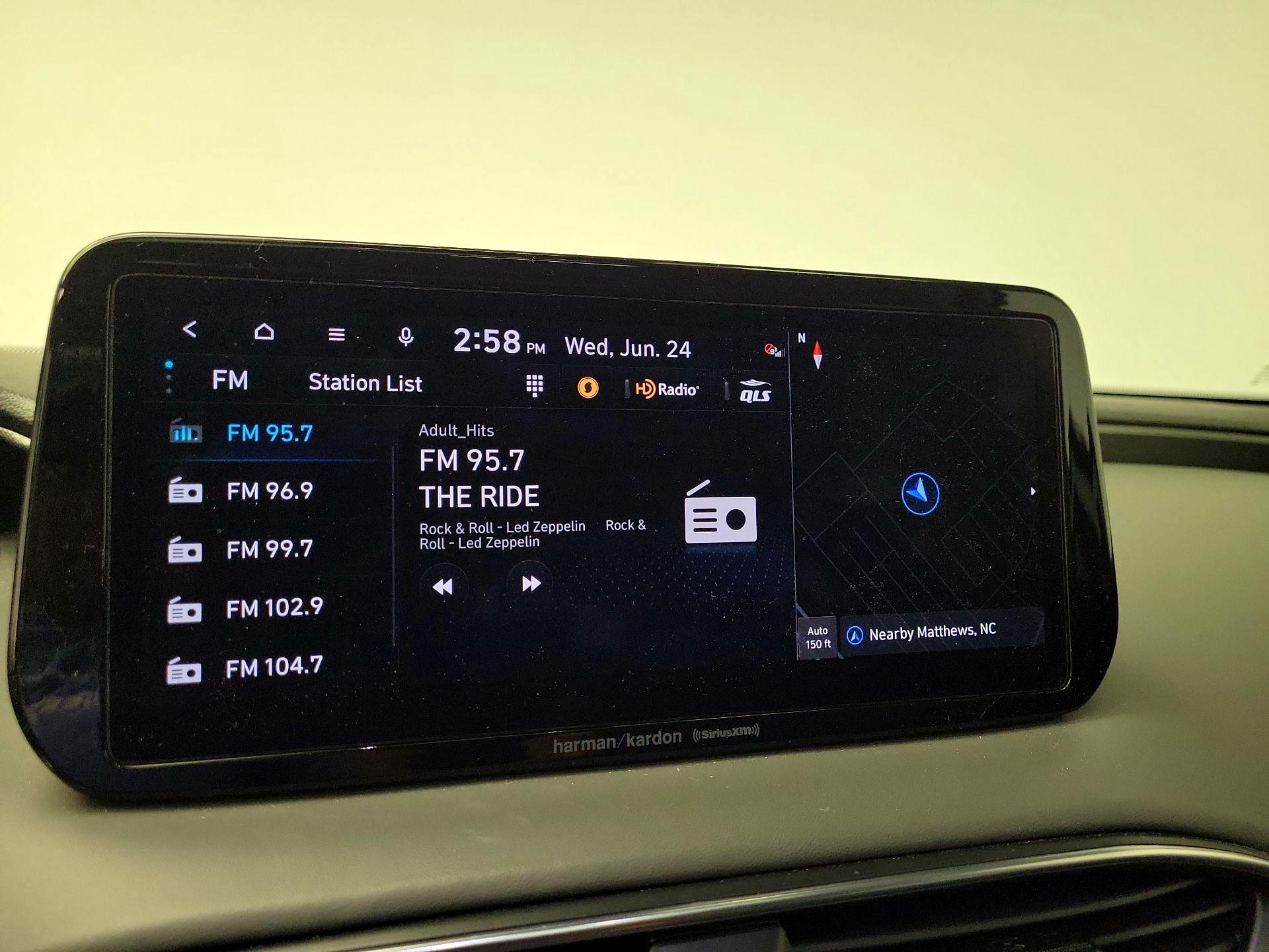 Thumbnail: 2023 Hyundai Santa Fe - 16