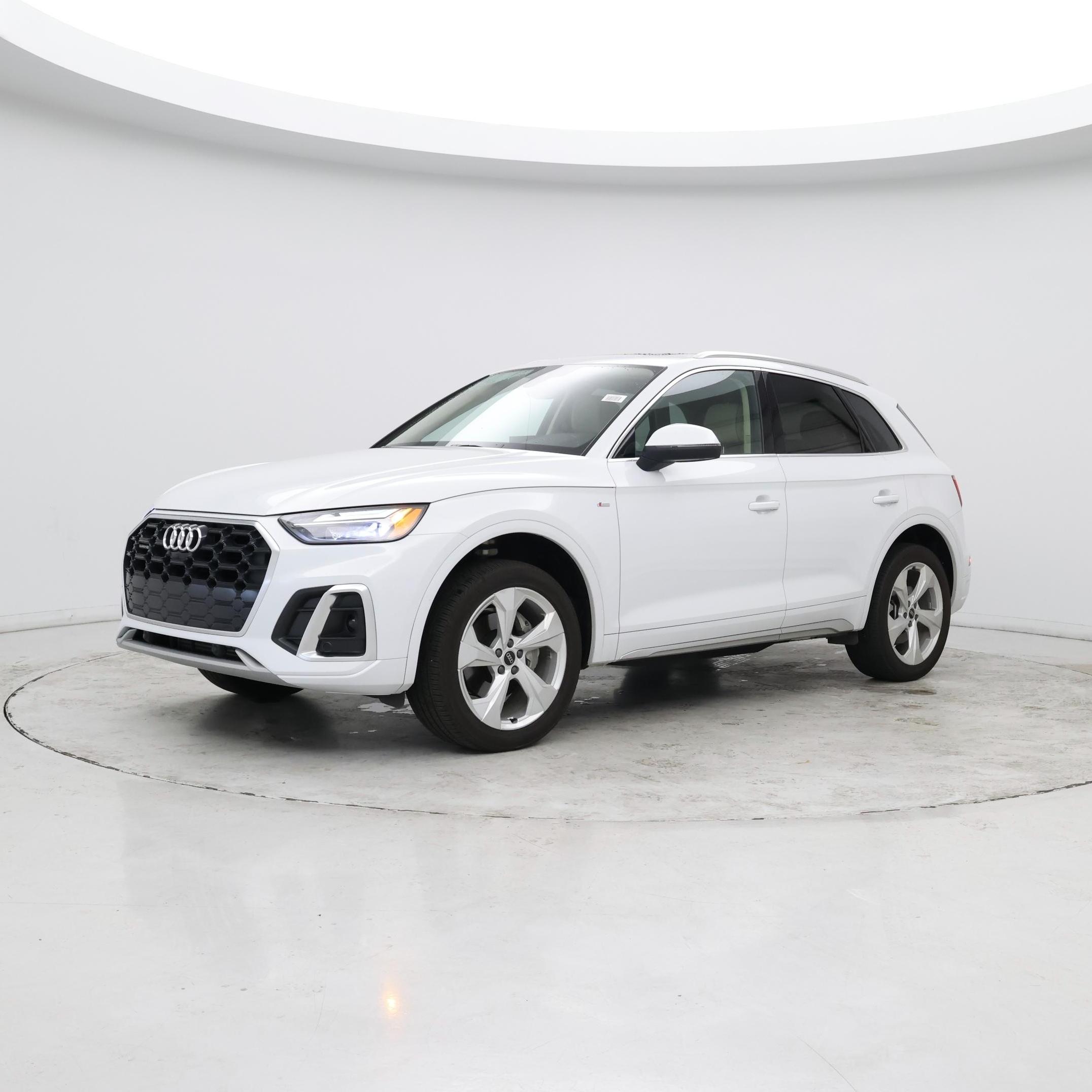 Thumbnail: 2024 Audi Q5 - 3