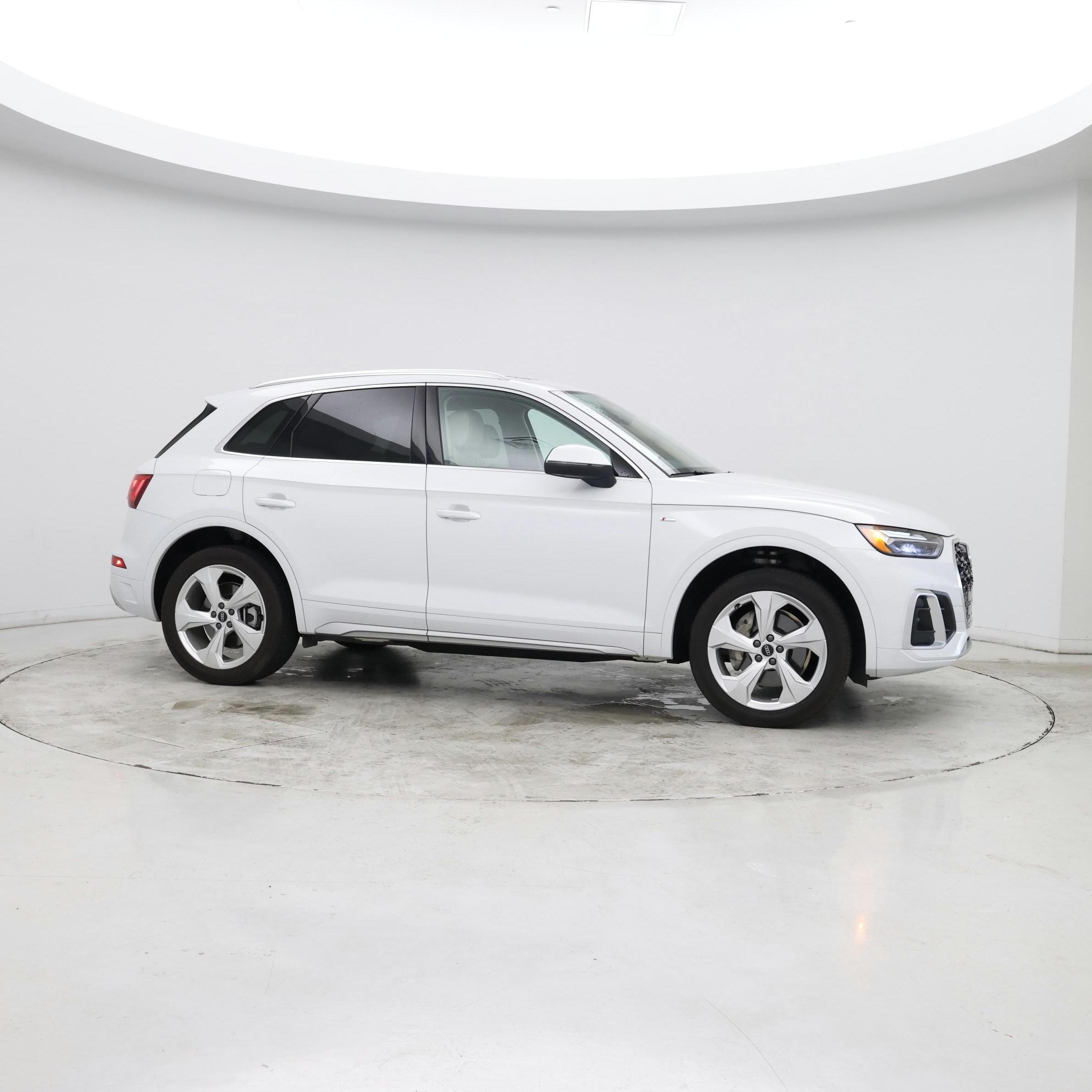 Thumbnail: 2024 Audi Q5 - 7