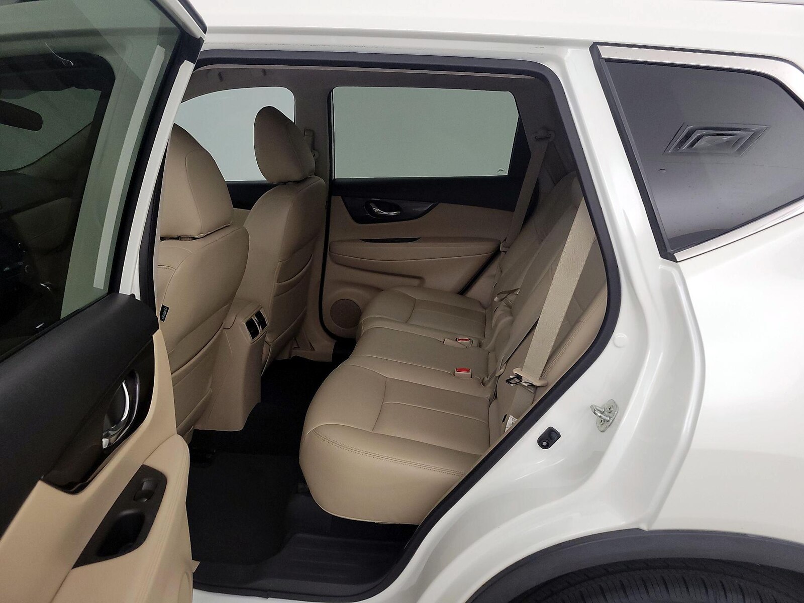 2018 Nissan Rogue SV - Photo 12