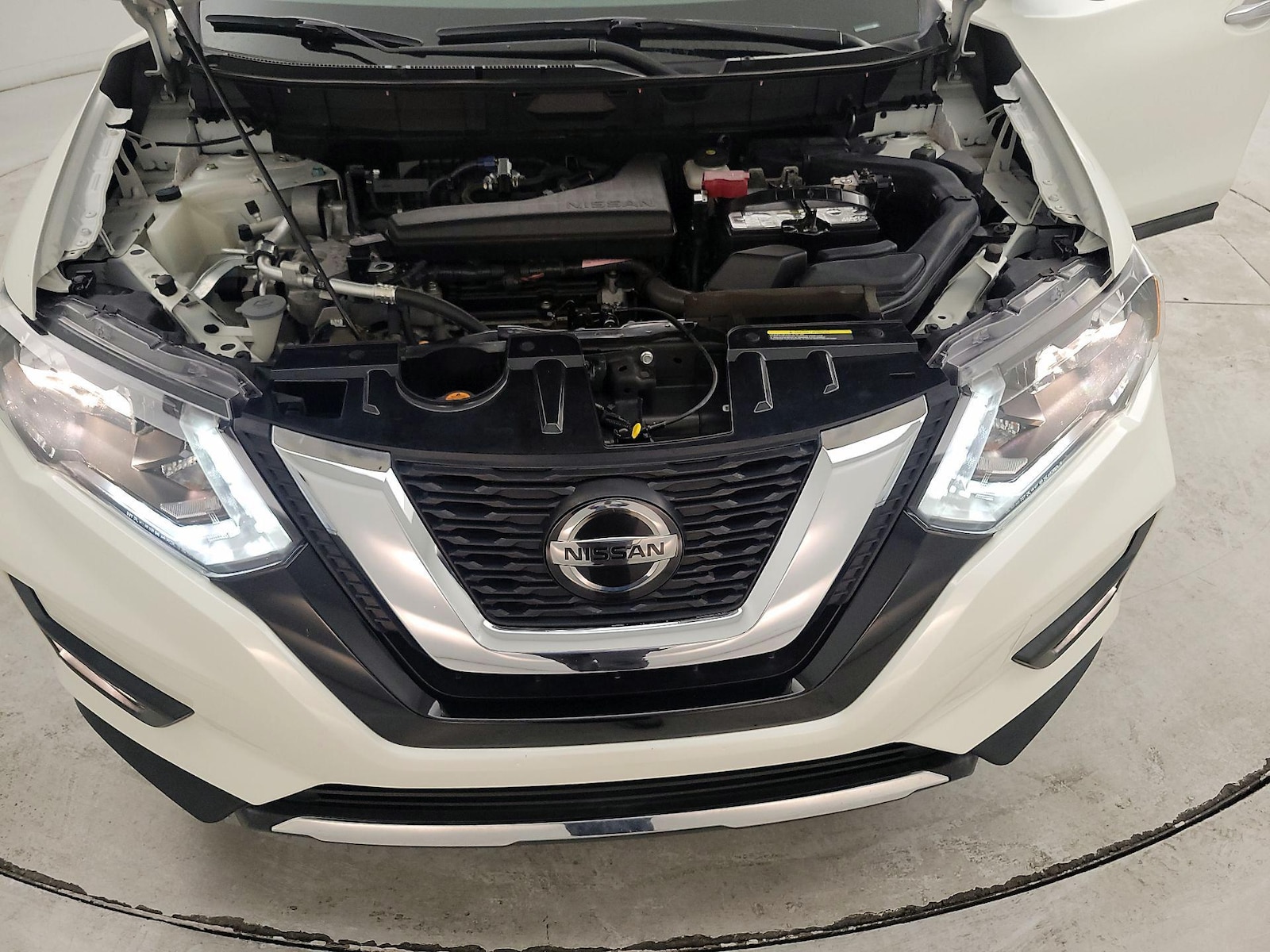 2018 Nissan Rogue SV - Photo 14