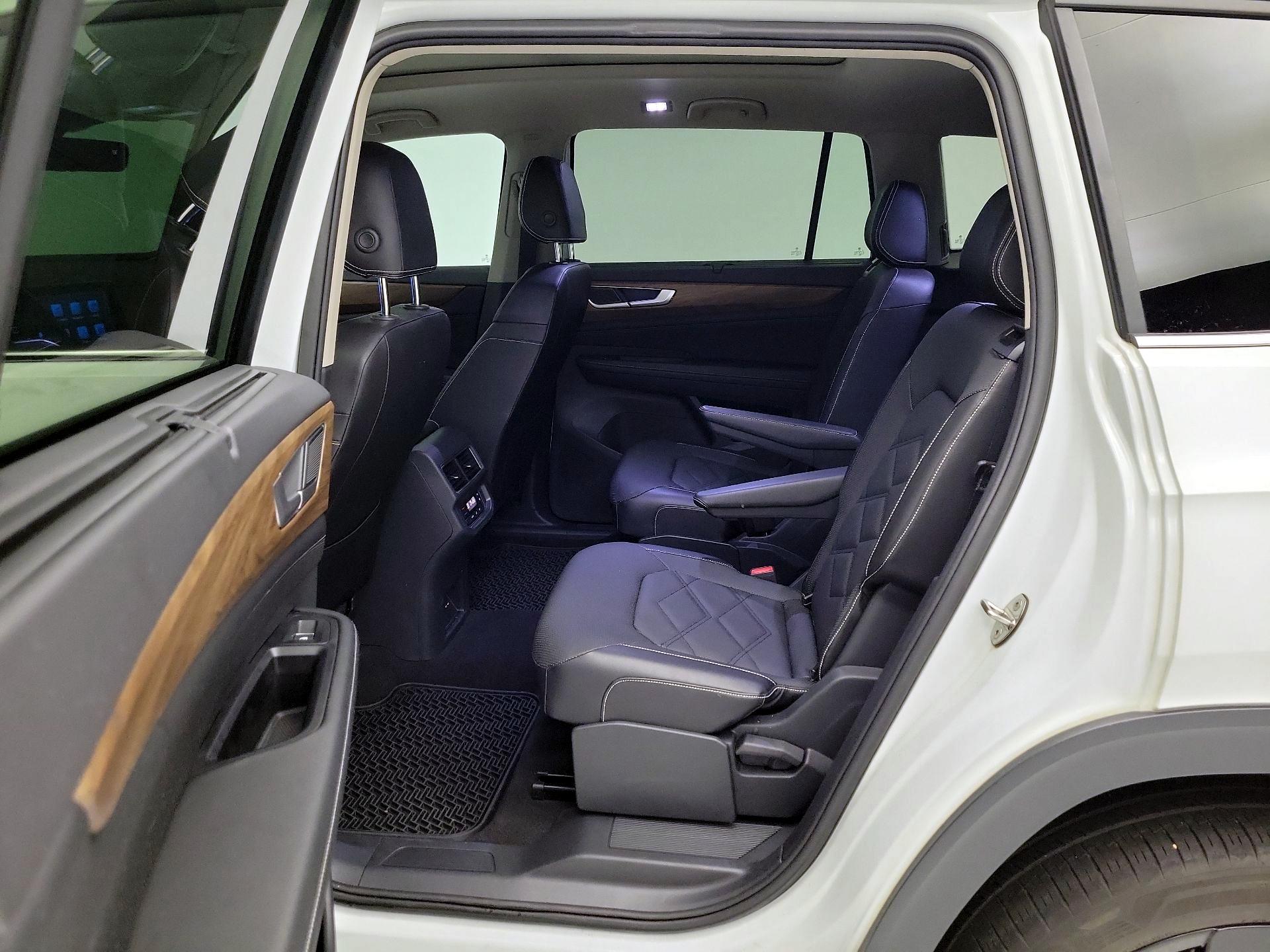 Thumbnail: 2024 Volkswagen Atlas - 20