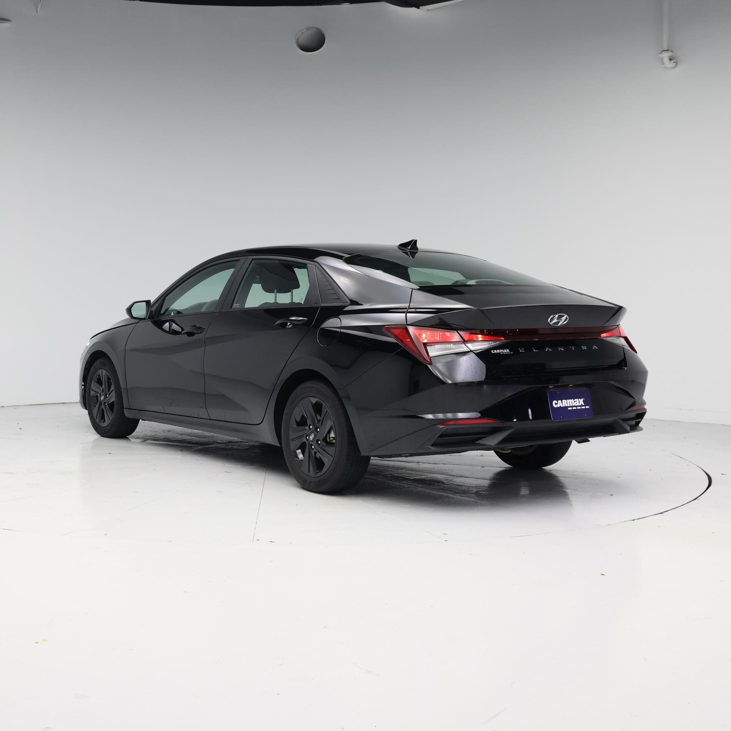 Thumbnail: 2023 Hyundai Elantra - 2