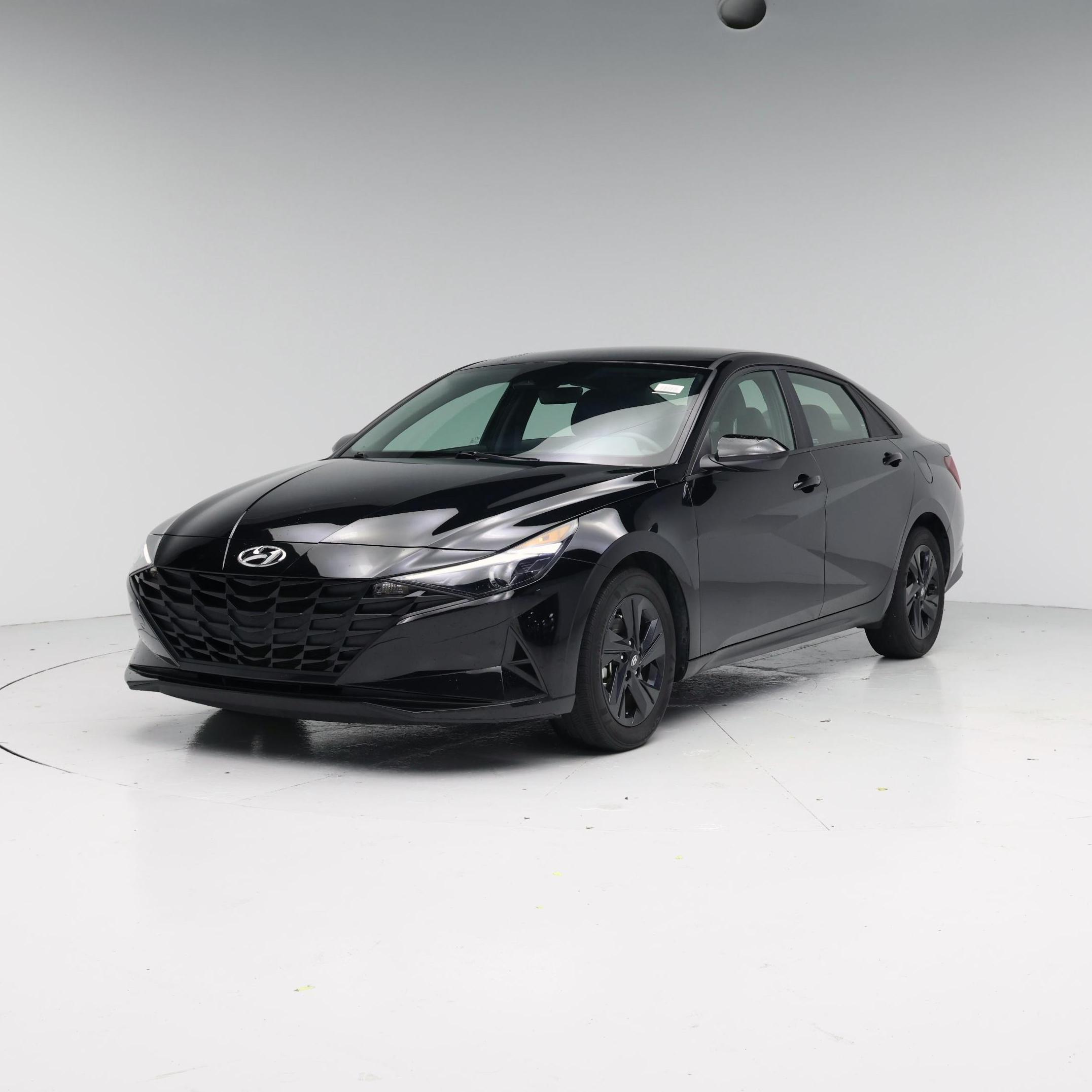 Thumbnail: 2023 Hyundai Elantra - 4