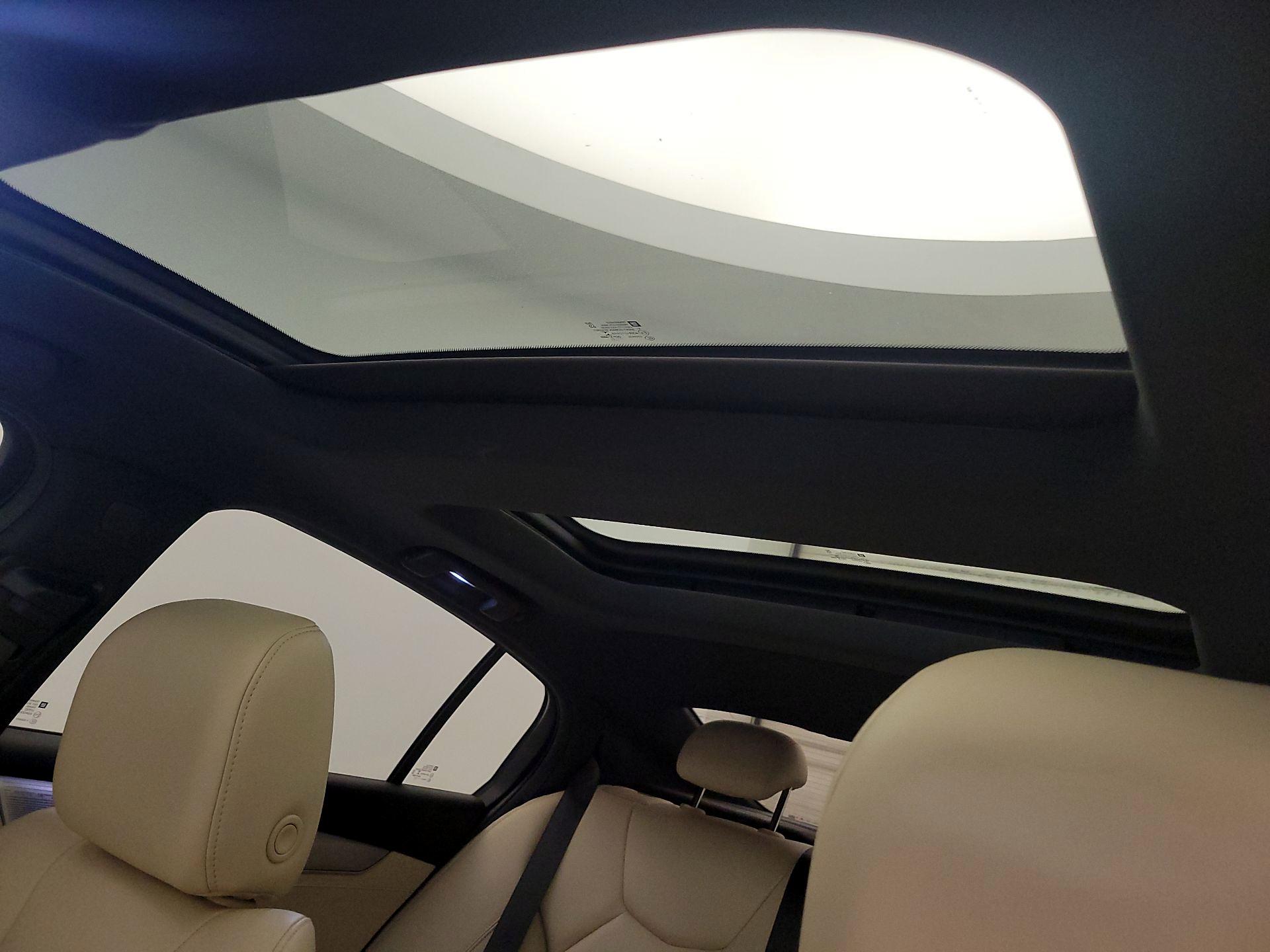 Thumbnail: 2022 Cadillac CT5 - 18
