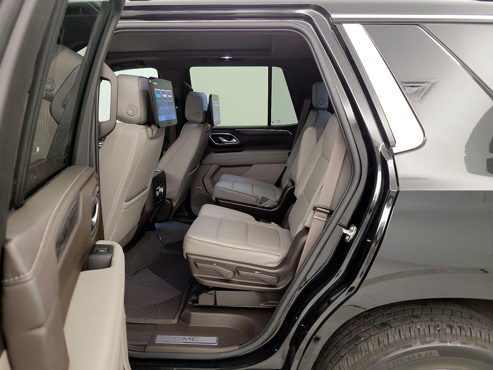 Thumbnail: 2023 GMC Yukon - 19