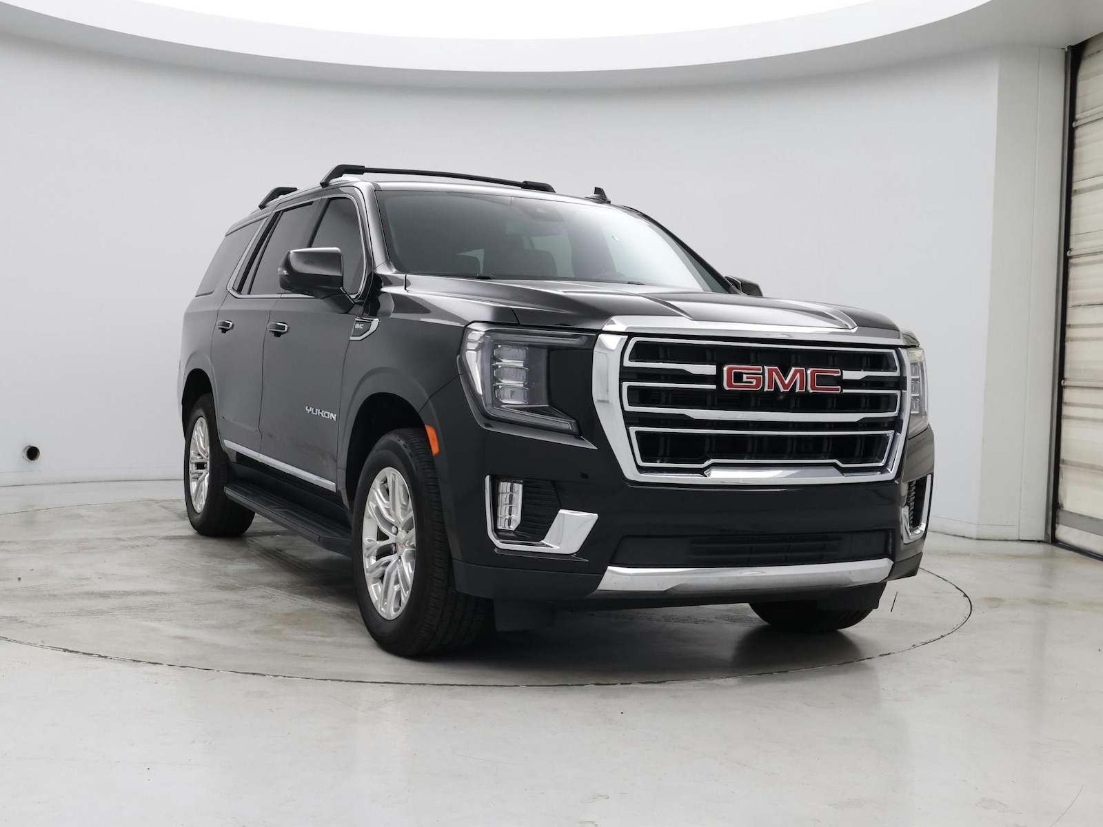 2023 GMC Yukon SLT - Photo 6