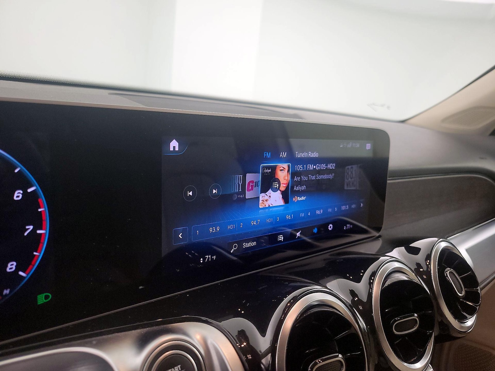 2021 Mercedes-Benz GLB Base - Photo 17