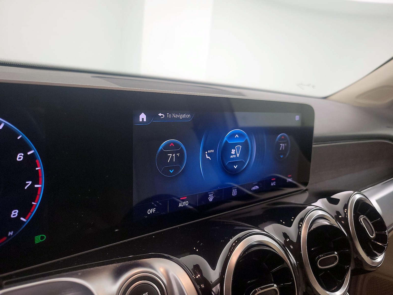 2021 Mercedes-Benz GLB Base - Photo 18
