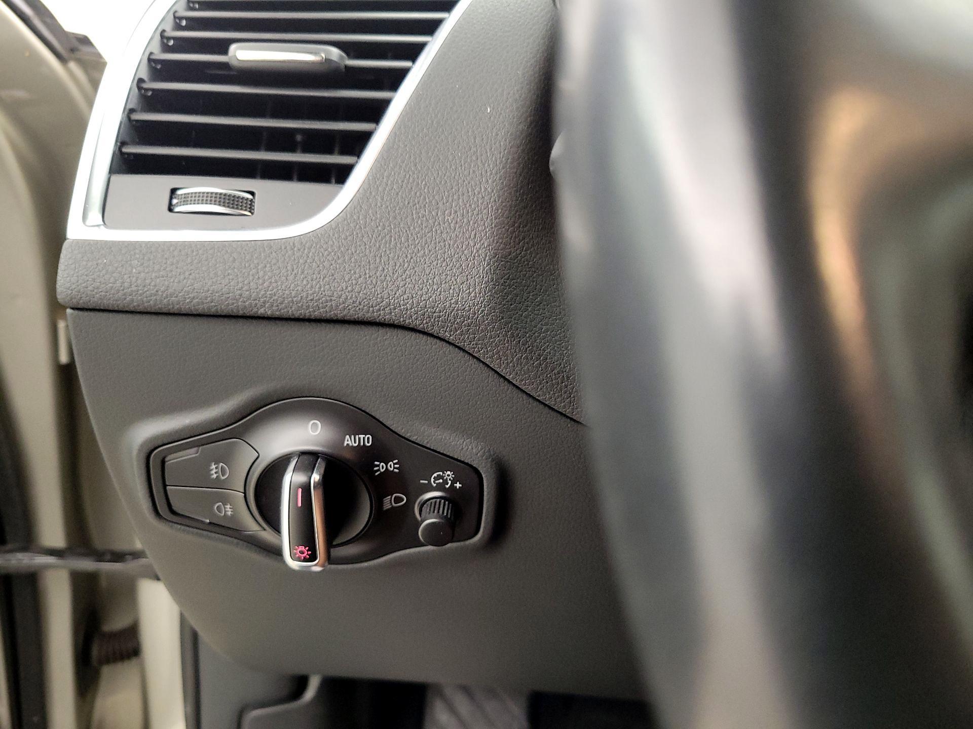 Thumbnail: 2016 Audi Q5 - 11