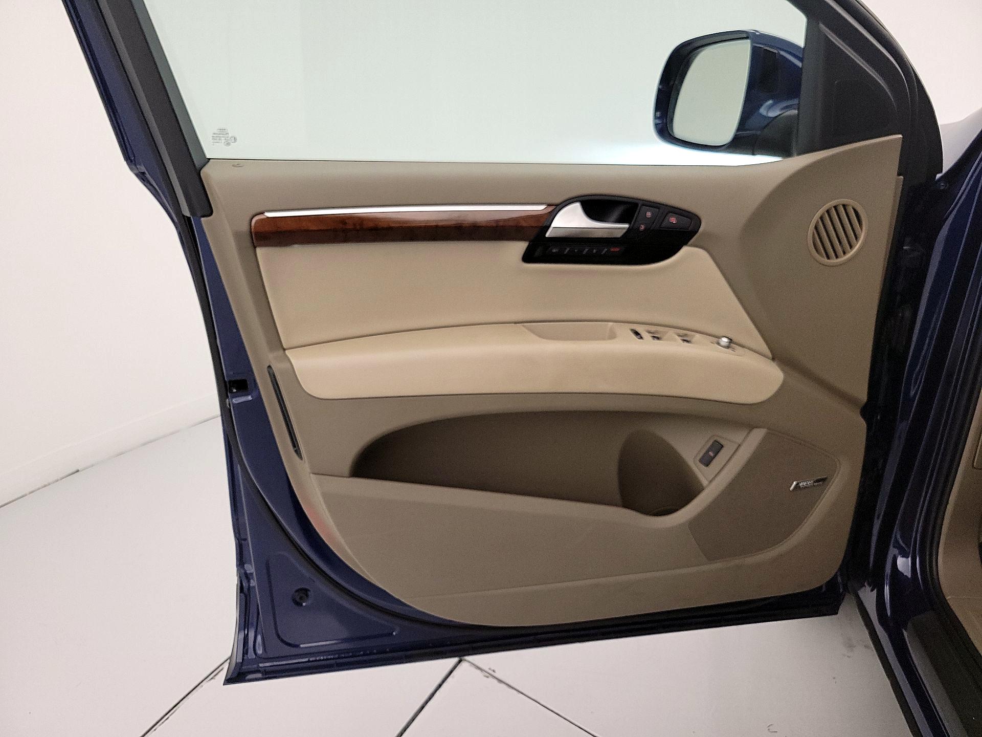 Thumbnail: 2015 Audi Q7 - 12