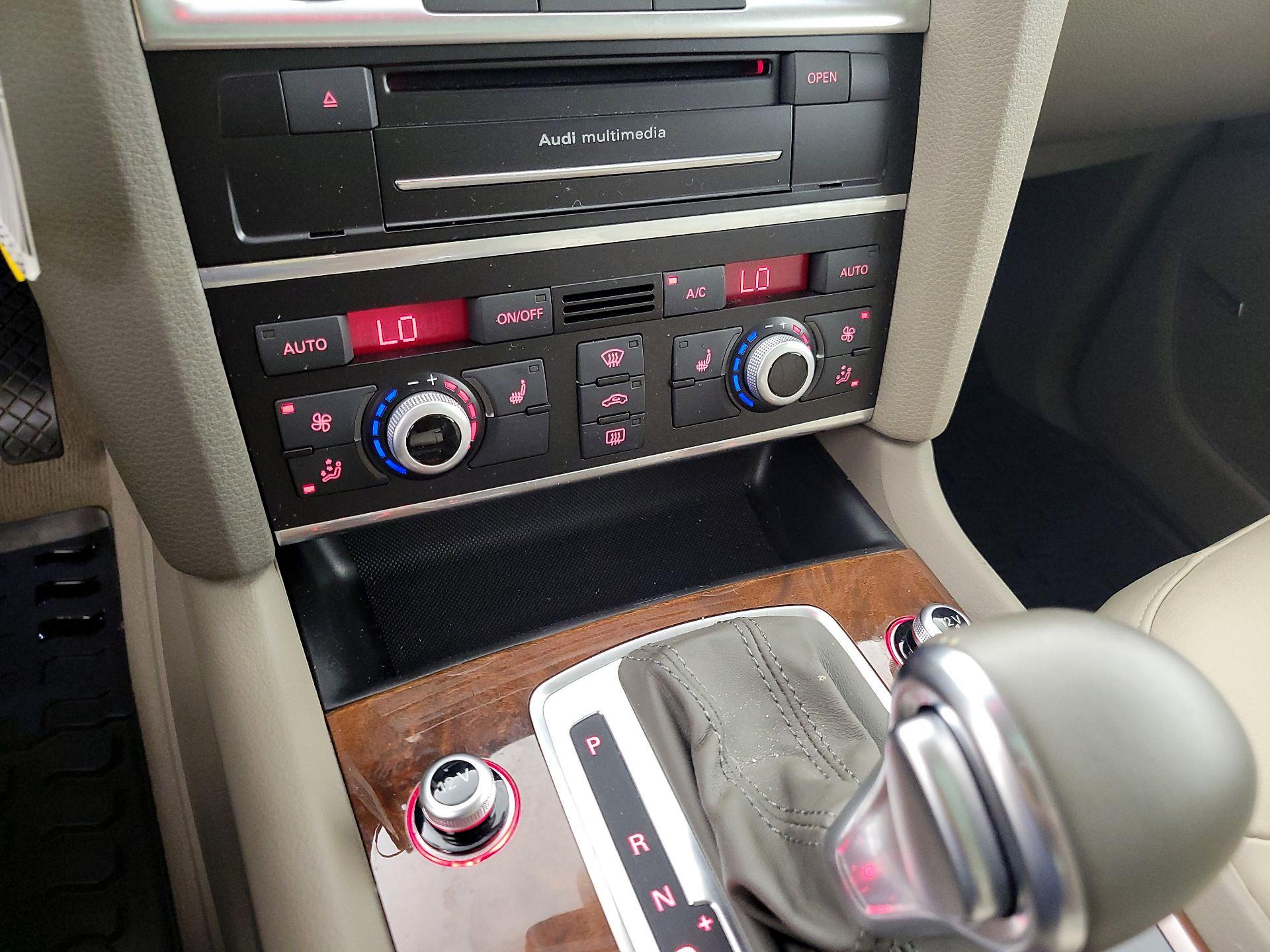 Thumbnail: 2015 Audi Q7 - 17