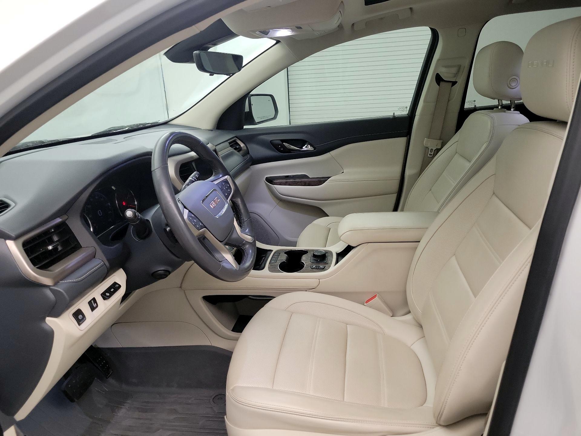 Thumbnail: 2020 GMC Acadia - 11