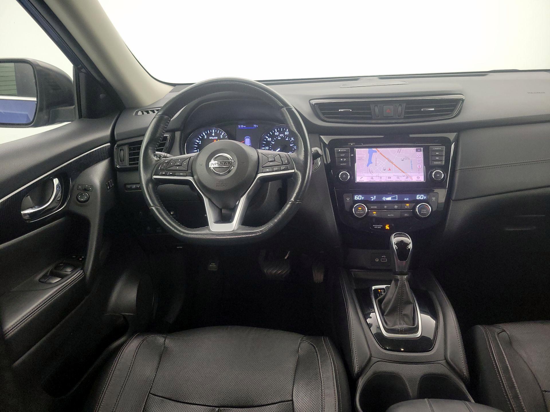 Thumbnail: 2018 Nissan Rogue - 10