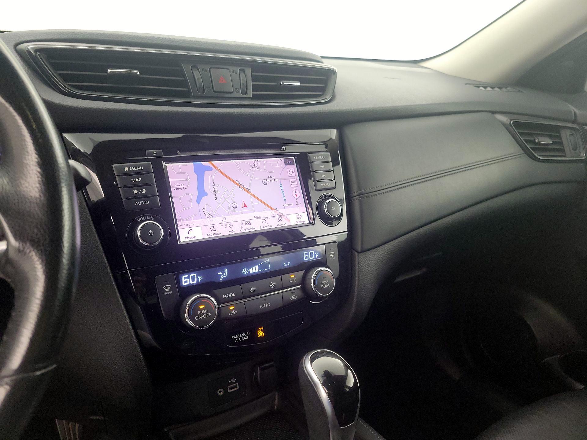 Thumbnail: 2018 Nissan Rogue - 14