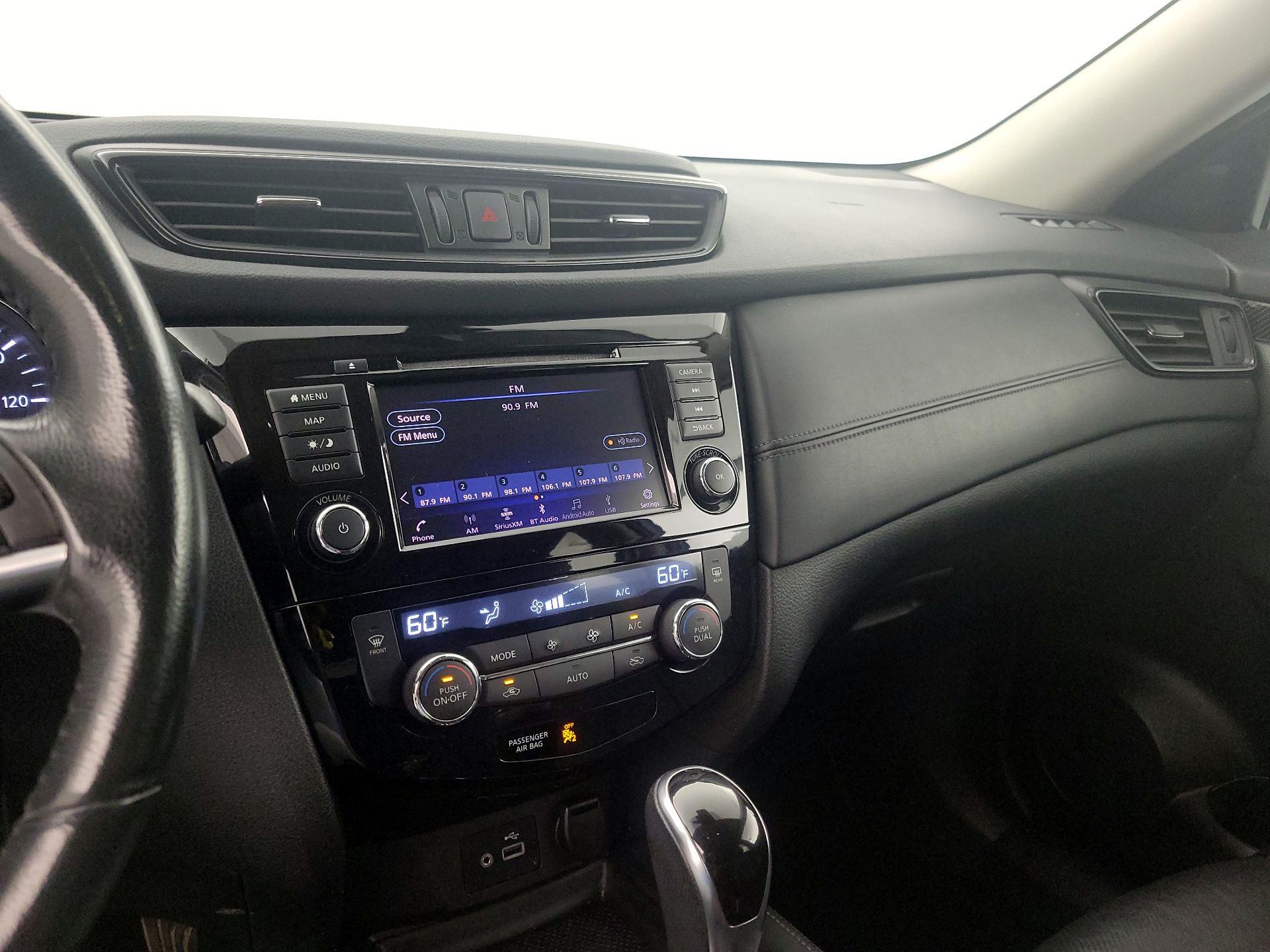 Thumbnail: 2018 Nissan Rogue - 16