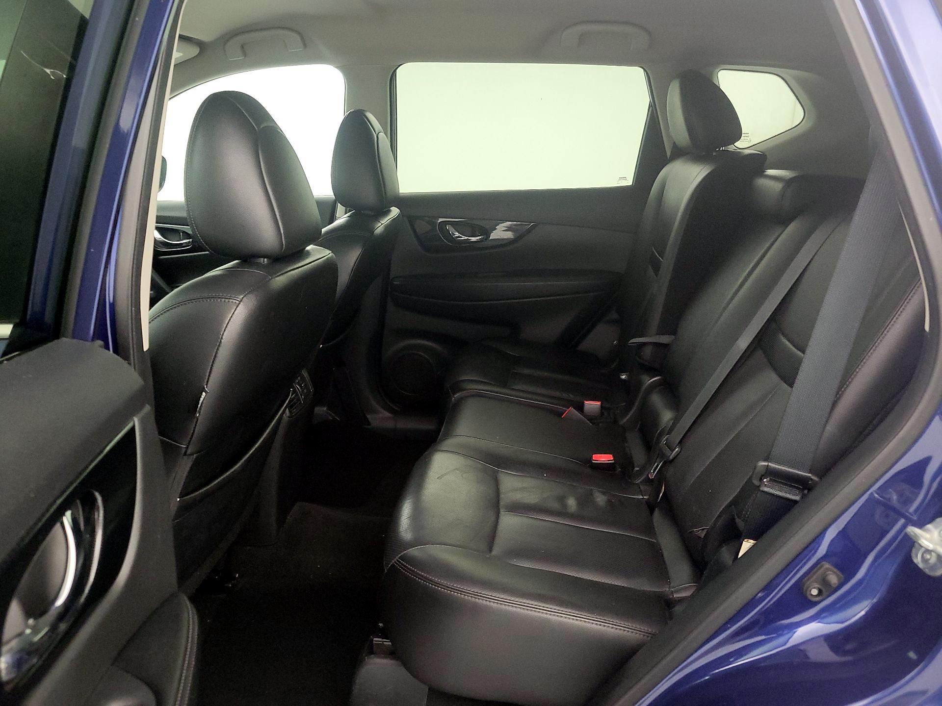 Thumbnail: 2018 Nissan Rogue - 20