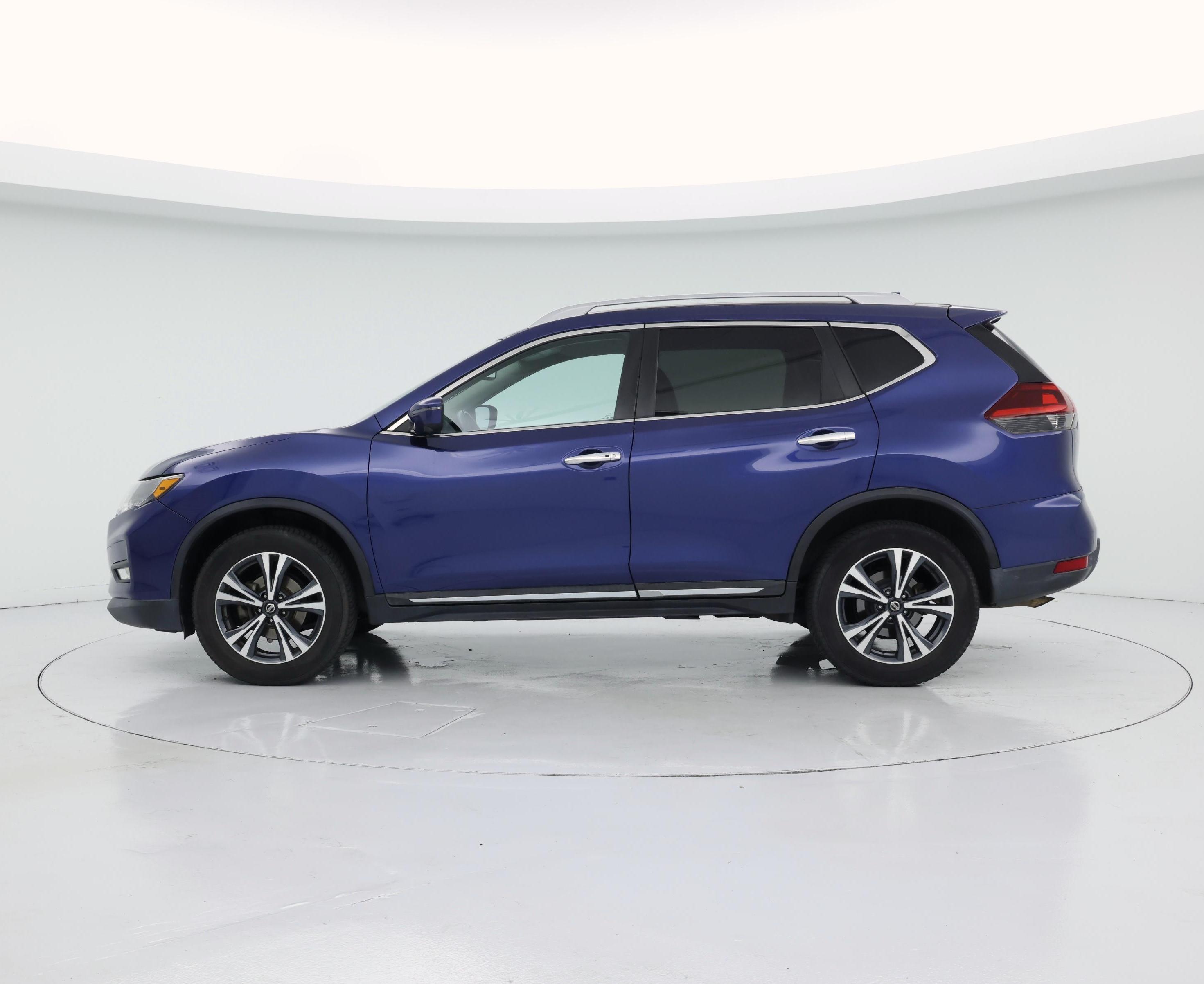Thumbnail: 2018 Nissan Rogue - 3
