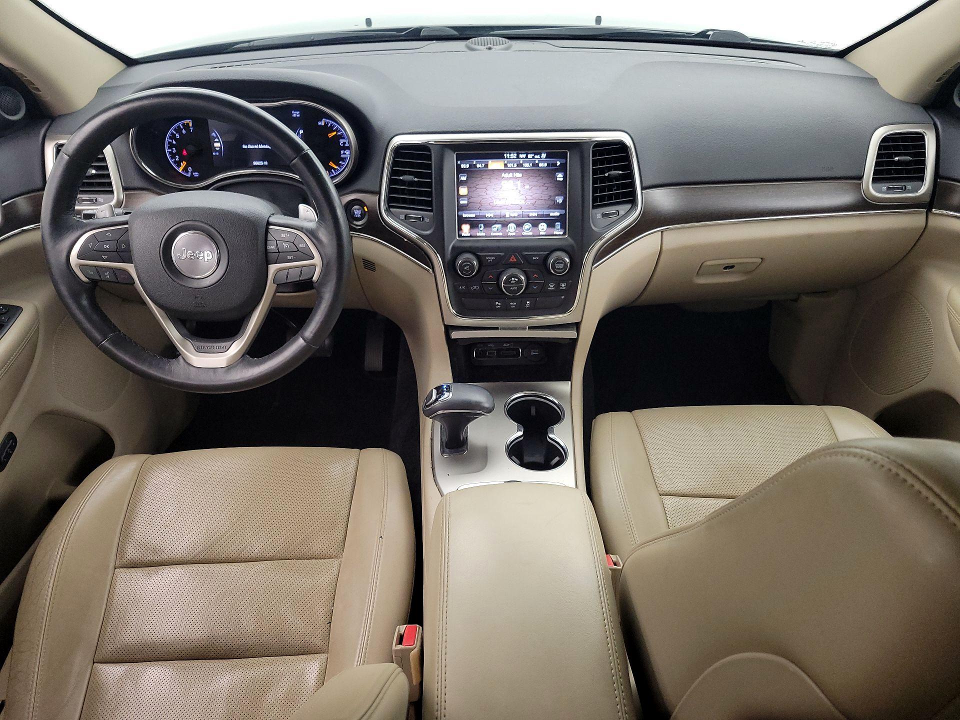 Thumbnail: 2015 Jeep Grand Cherokee - 9
