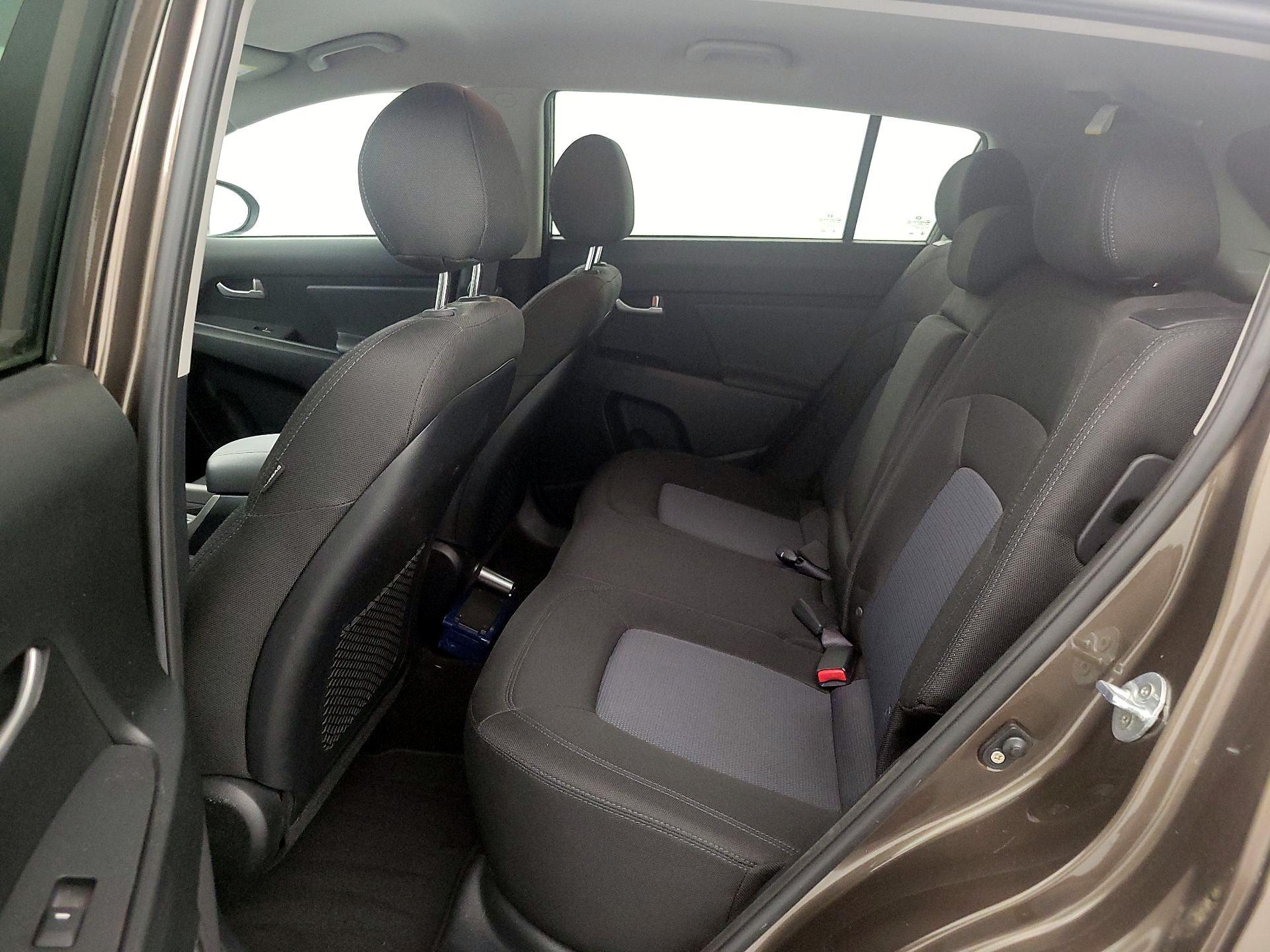 Thumbnail: 2014 Kia Sportage - 18