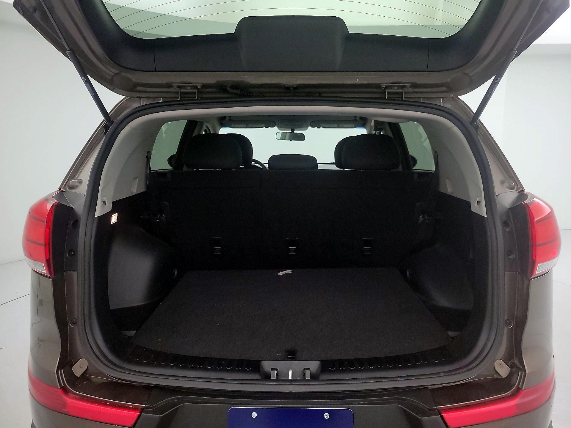 Thumbnail: 2014 Kia Sportage - 19