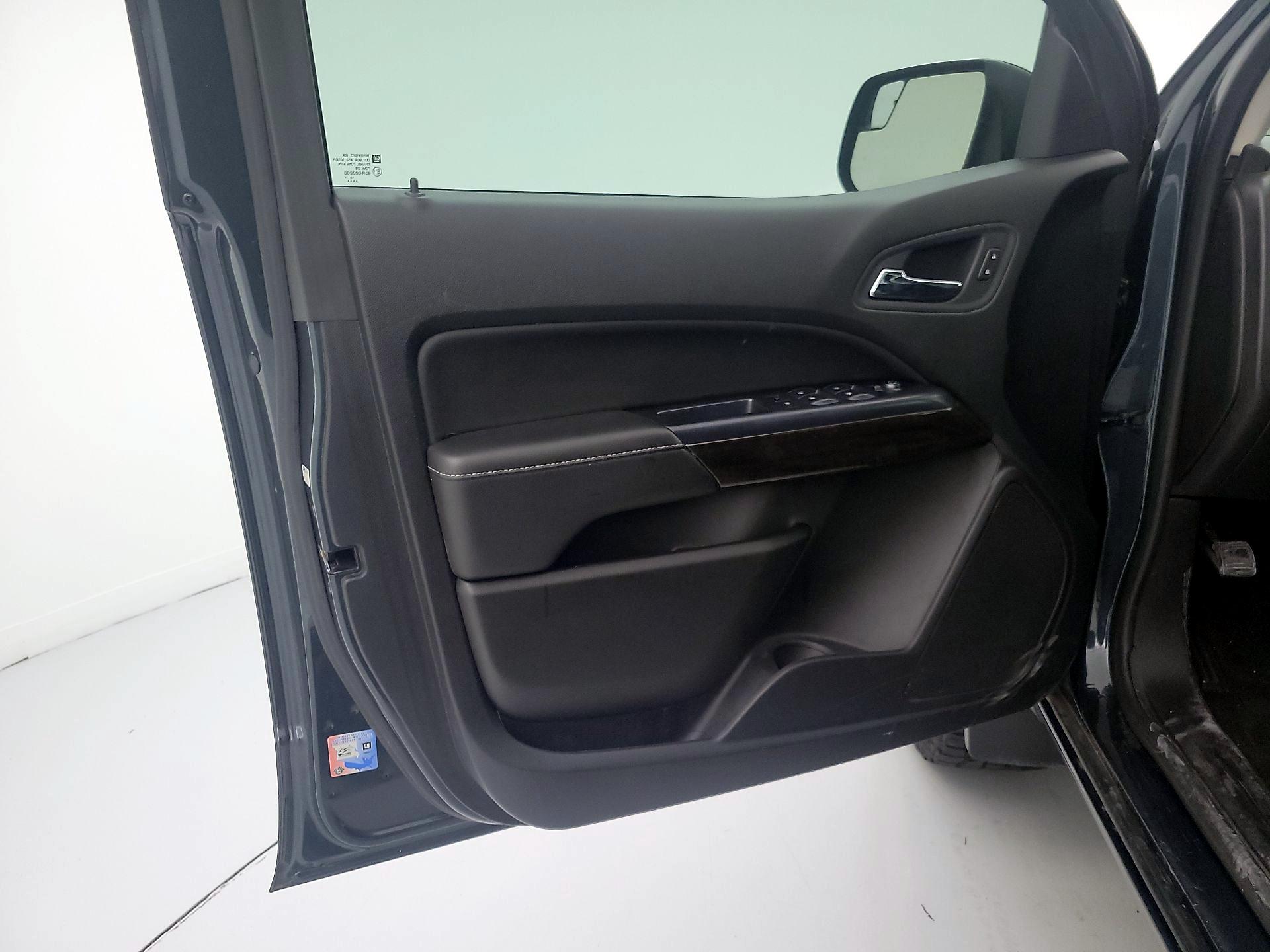 Thumbnail: 2017 GMC Canyon - 12