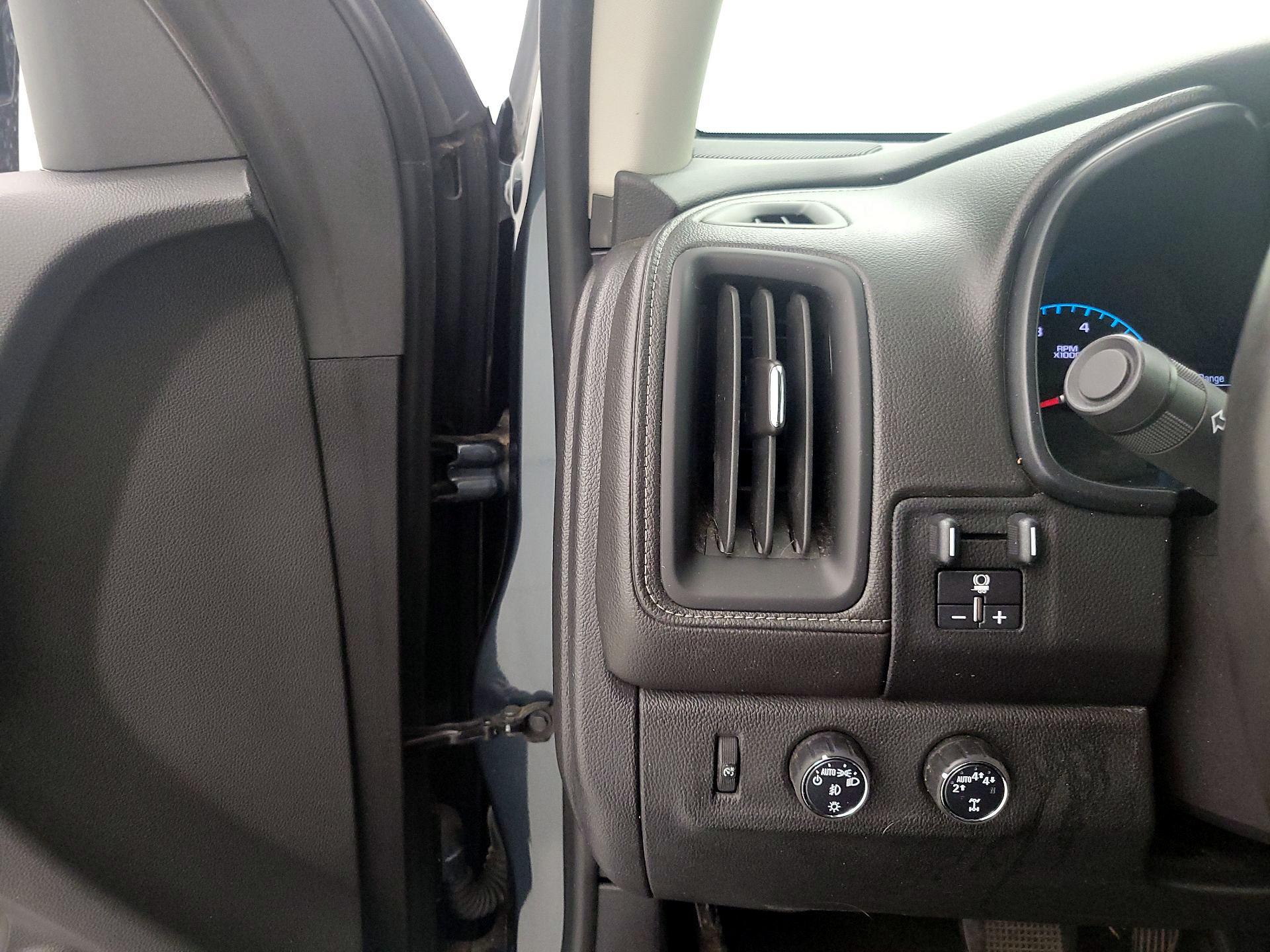 Thumbnail: 2017 GMC Canyon - 13
