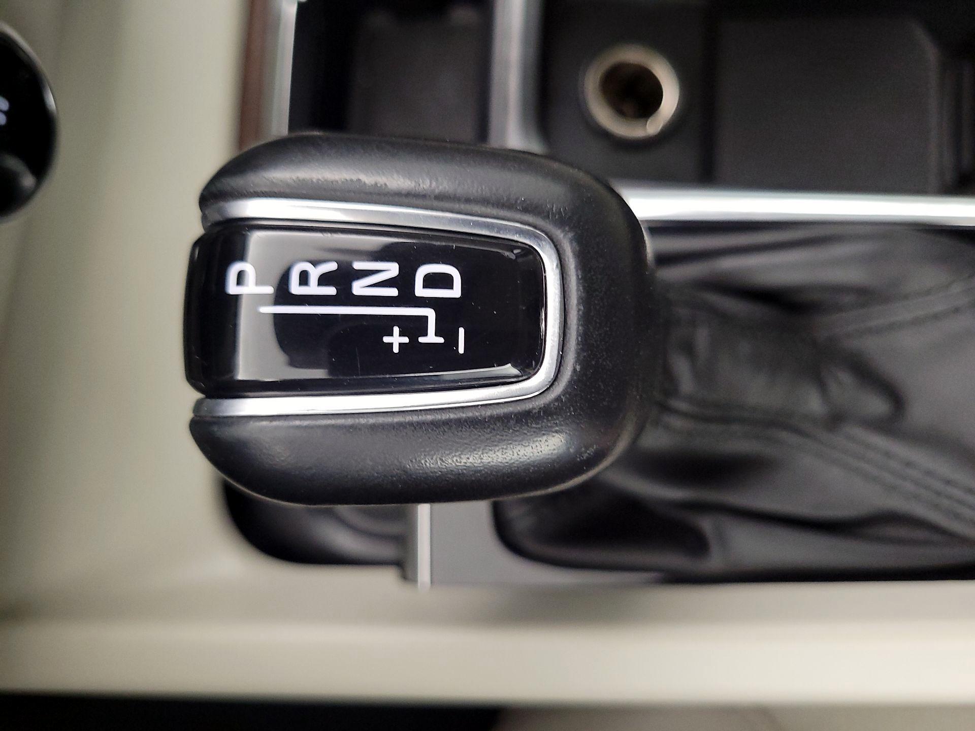 Thumbnail: 2021 Volvo XC60 - 18