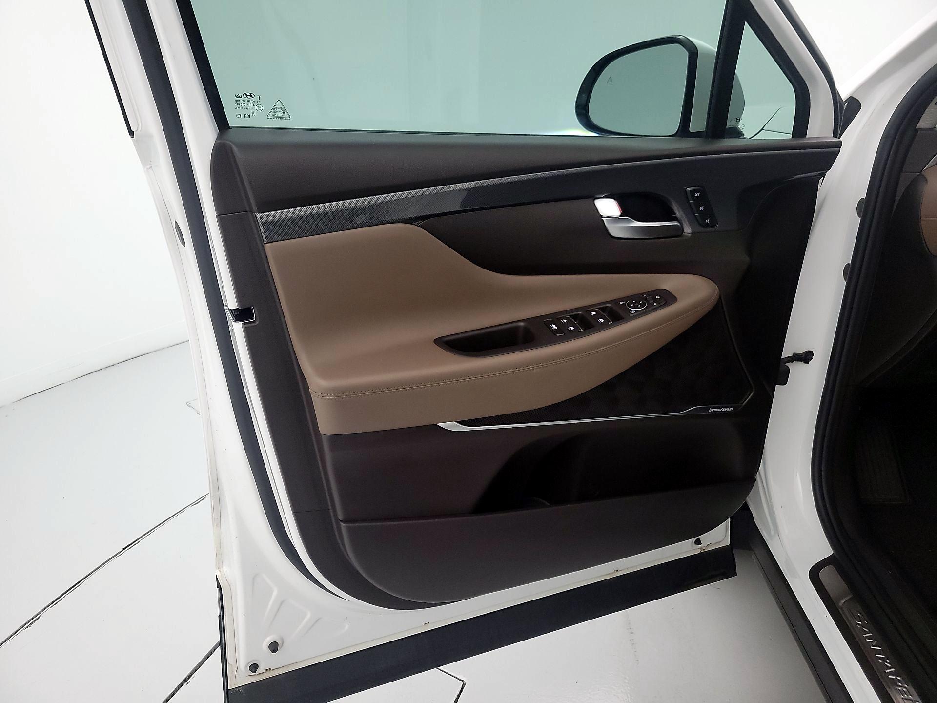 Thumbnail: 2022 Hyundai Santa Fe - 12