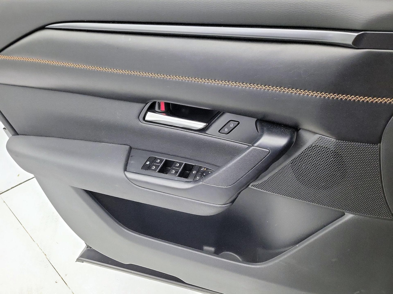 2025 Mazda CX-50 Premium Plus - Photo 13