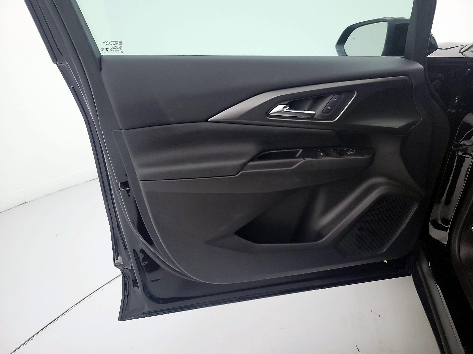 Thumbnail: 2026 Chevrolet Equinox - 12