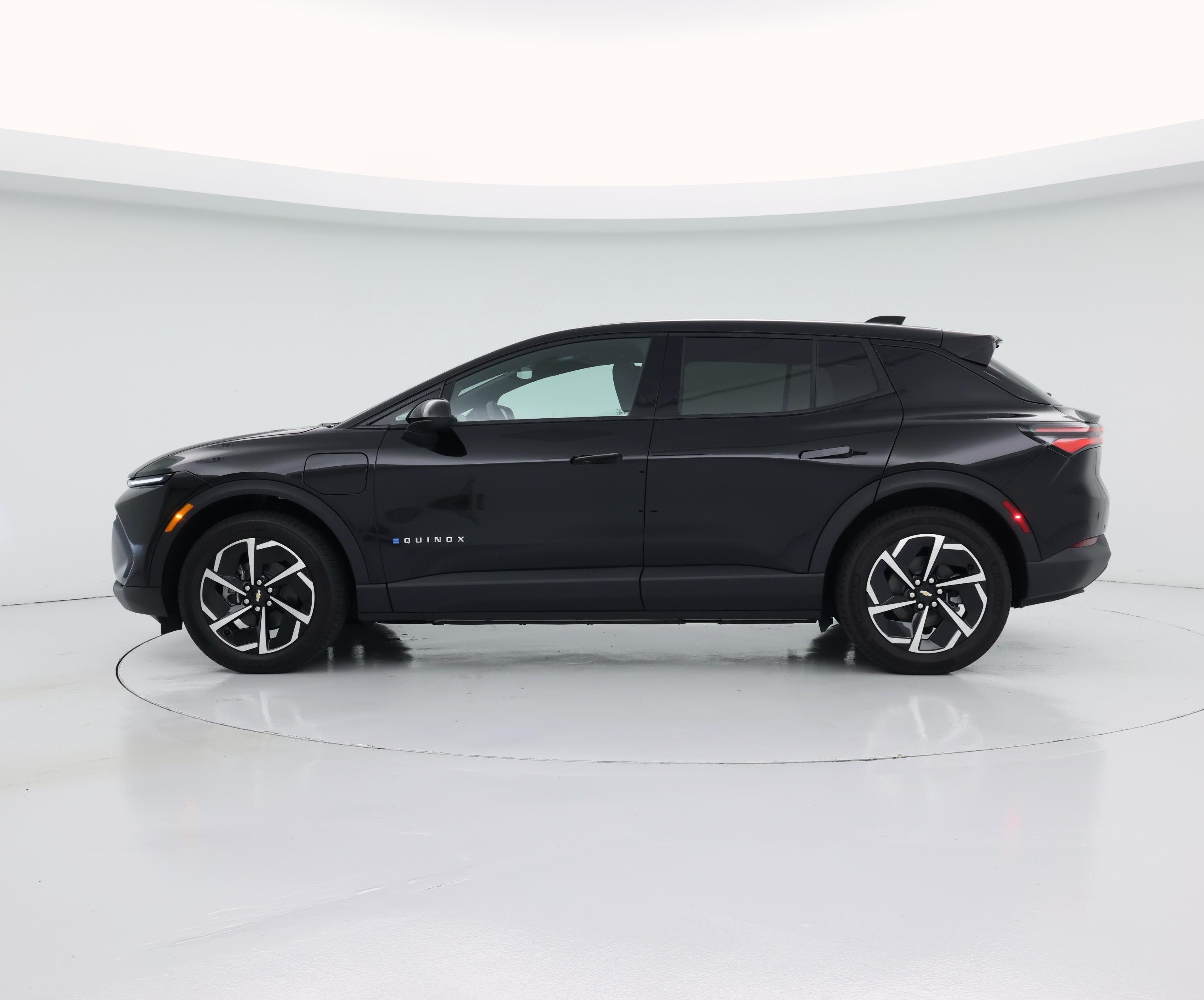 Thumbnail: 2026 Chevrolet Equinox - 3