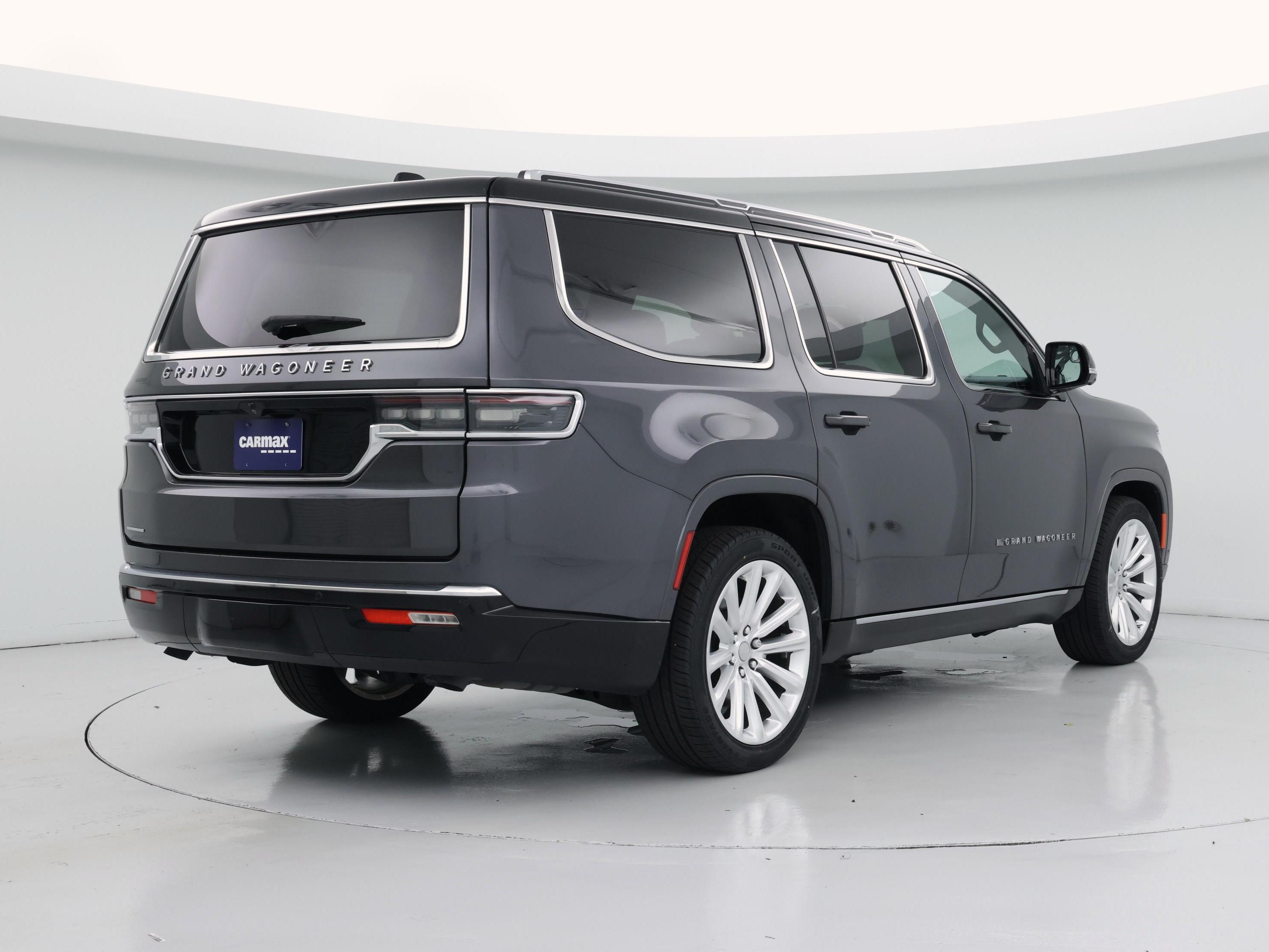 Thumbnail: 2023 Jeep Grand Wagoneer - 8