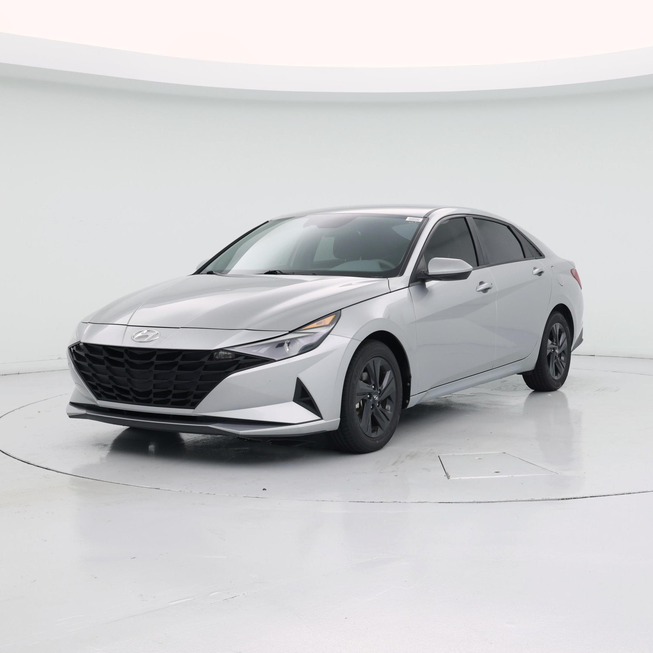 Thumbnail: 2023 Hyundai Elantra - 4