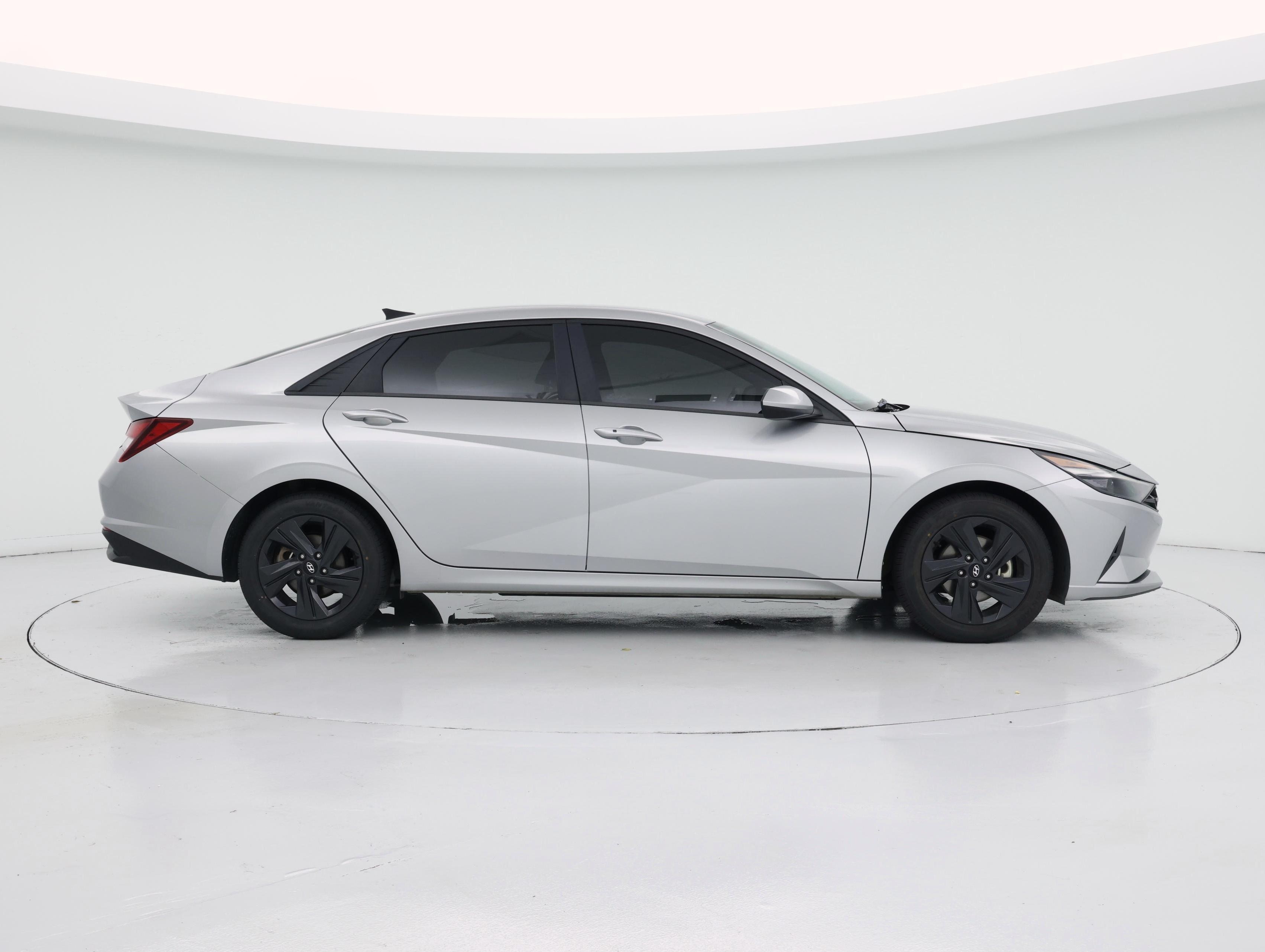 Thumbnail: 2023 Hyundai Elantra - 7