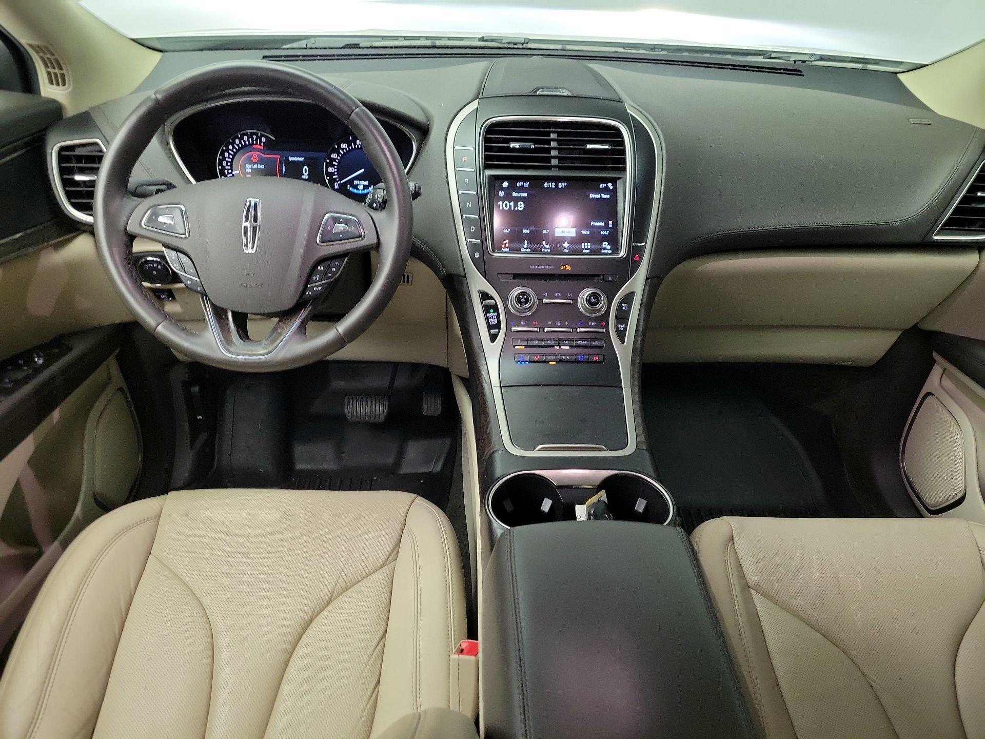 Thumbnail: 2017 Lincoln MKX - 9