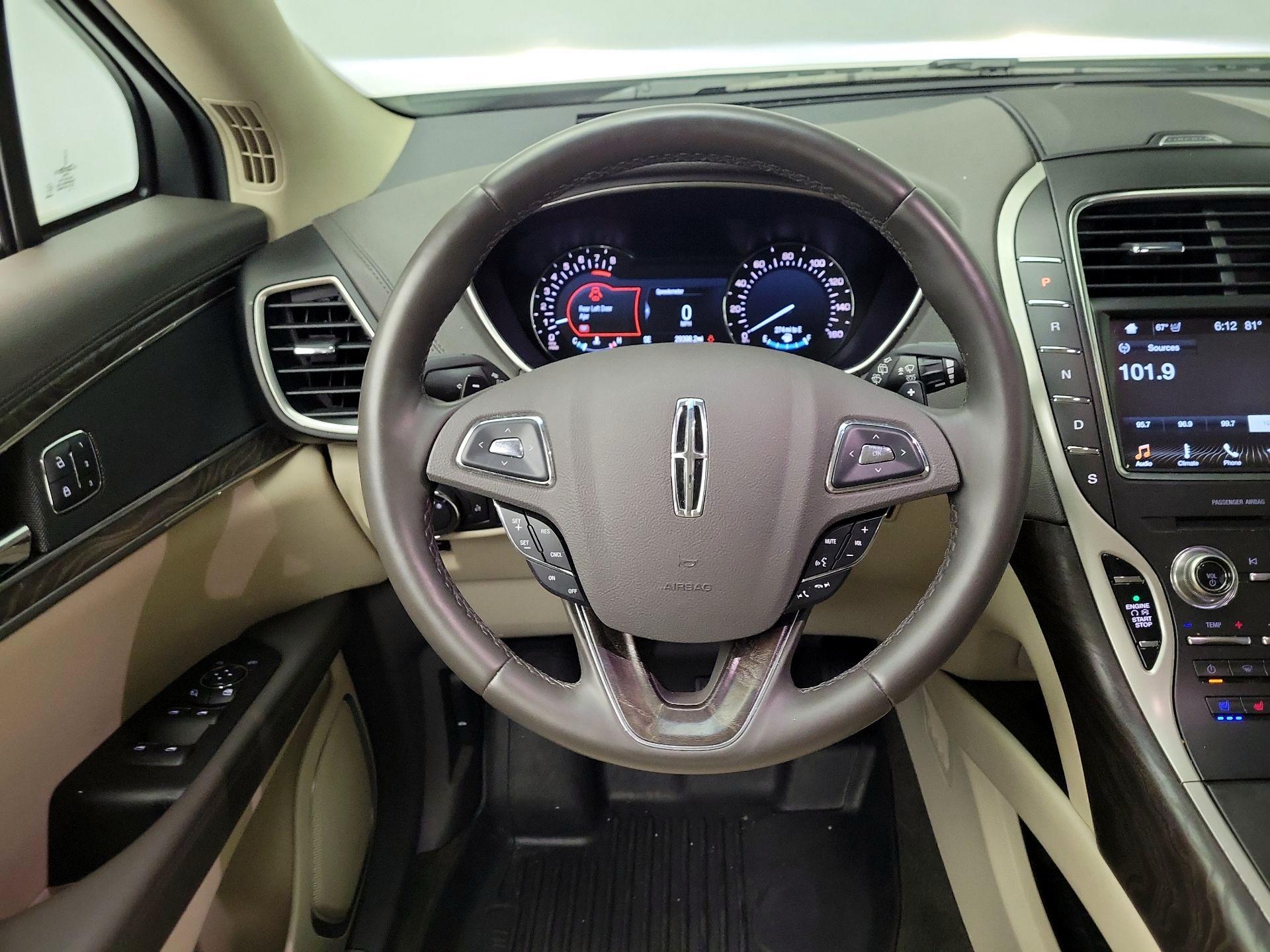 Thumbnail: 2017 Lincoln MKX - 10