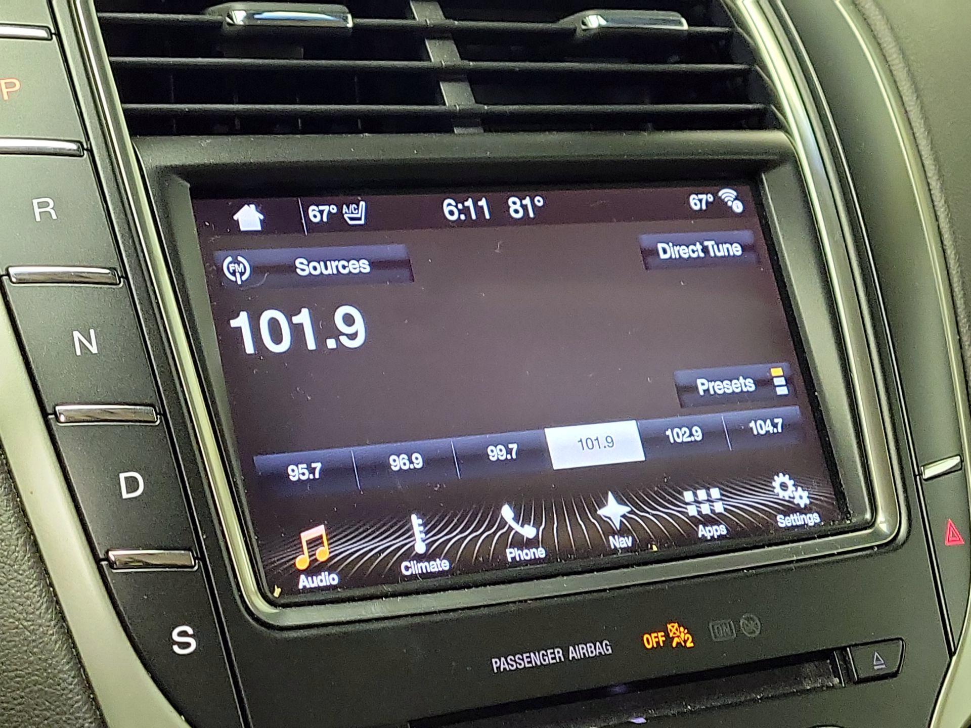 Thumbnail: 2017 Lincoln MKX - 15