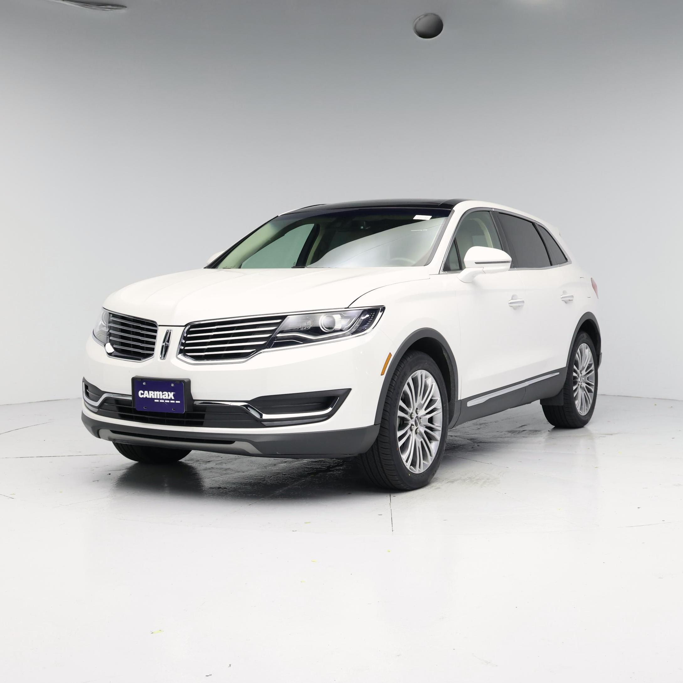 Thumbnail: 2017 Lincoln MKX - 4