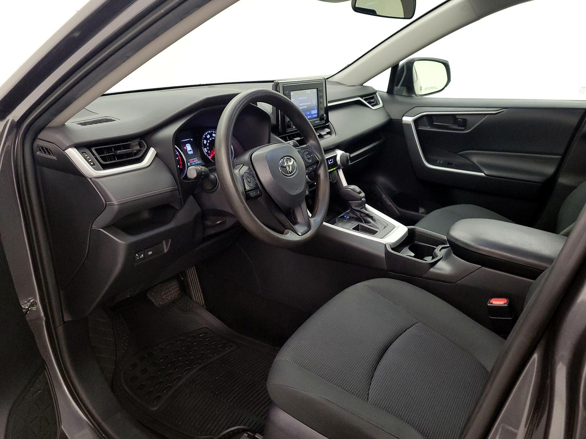 Thumbnail: 2021 Toyota RAV4 - 11