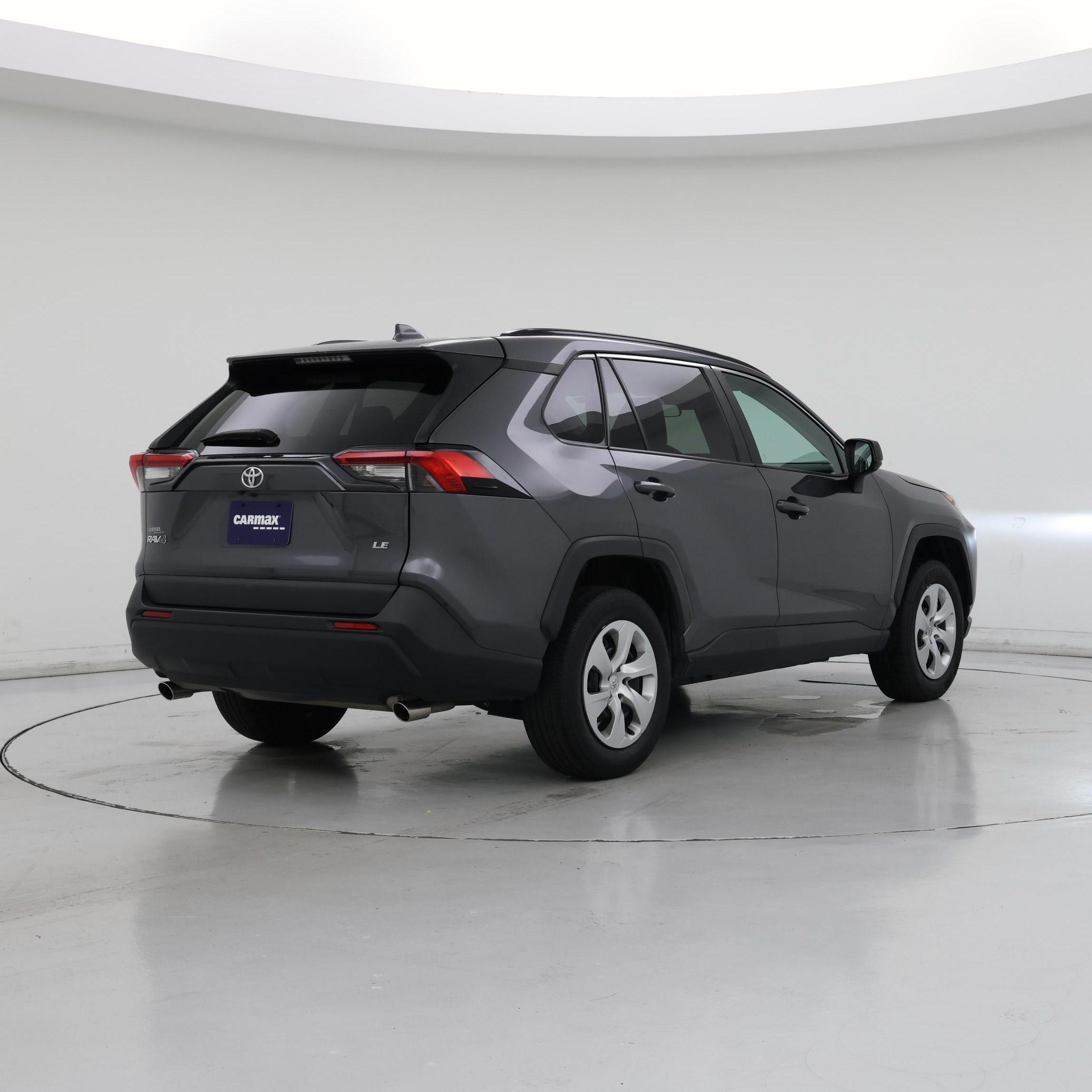 Thumbnail: 2021 Toyota RAV4 - 8