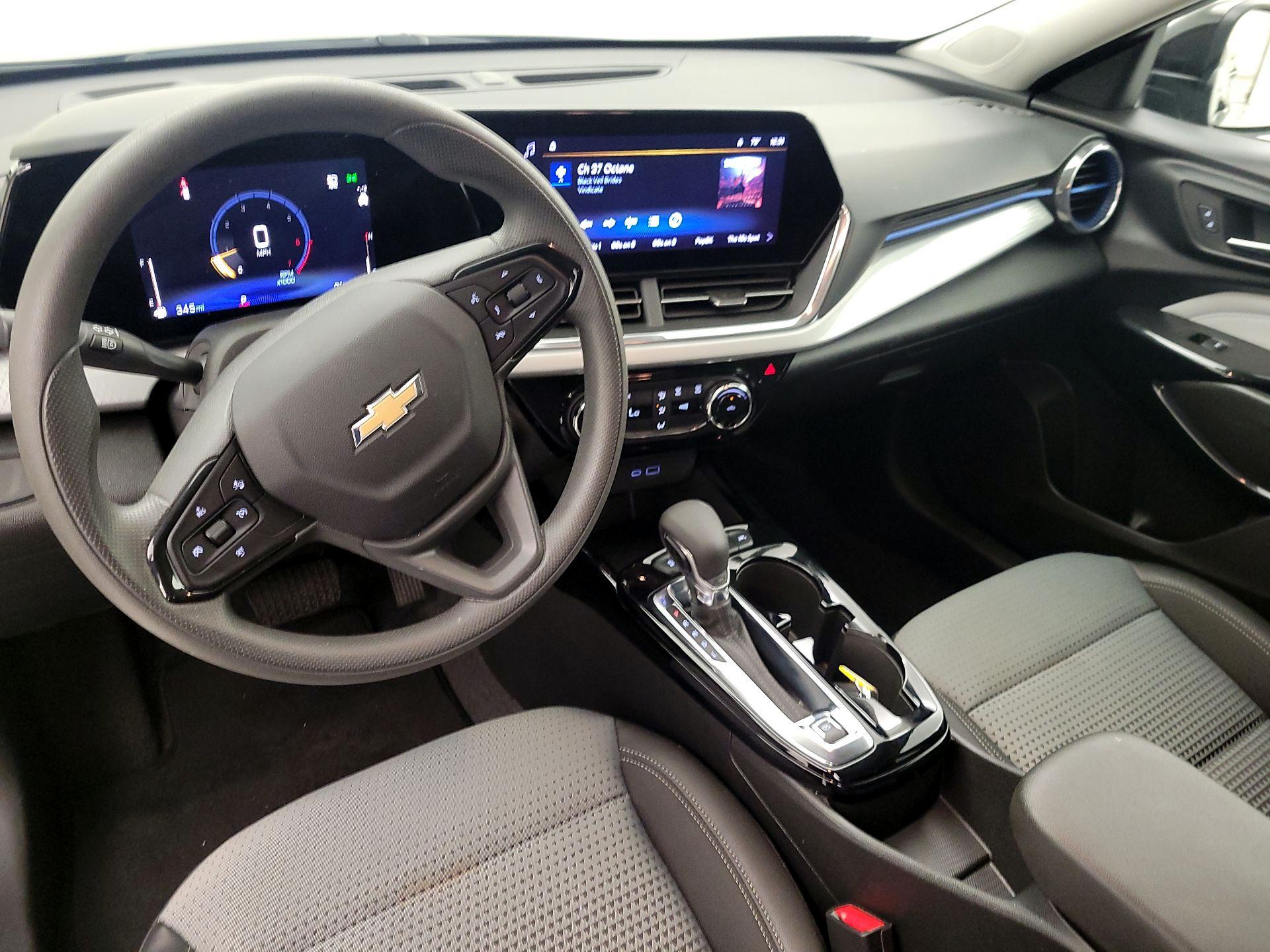 Thumbnail: 2025 Chevrolet Trax - 9