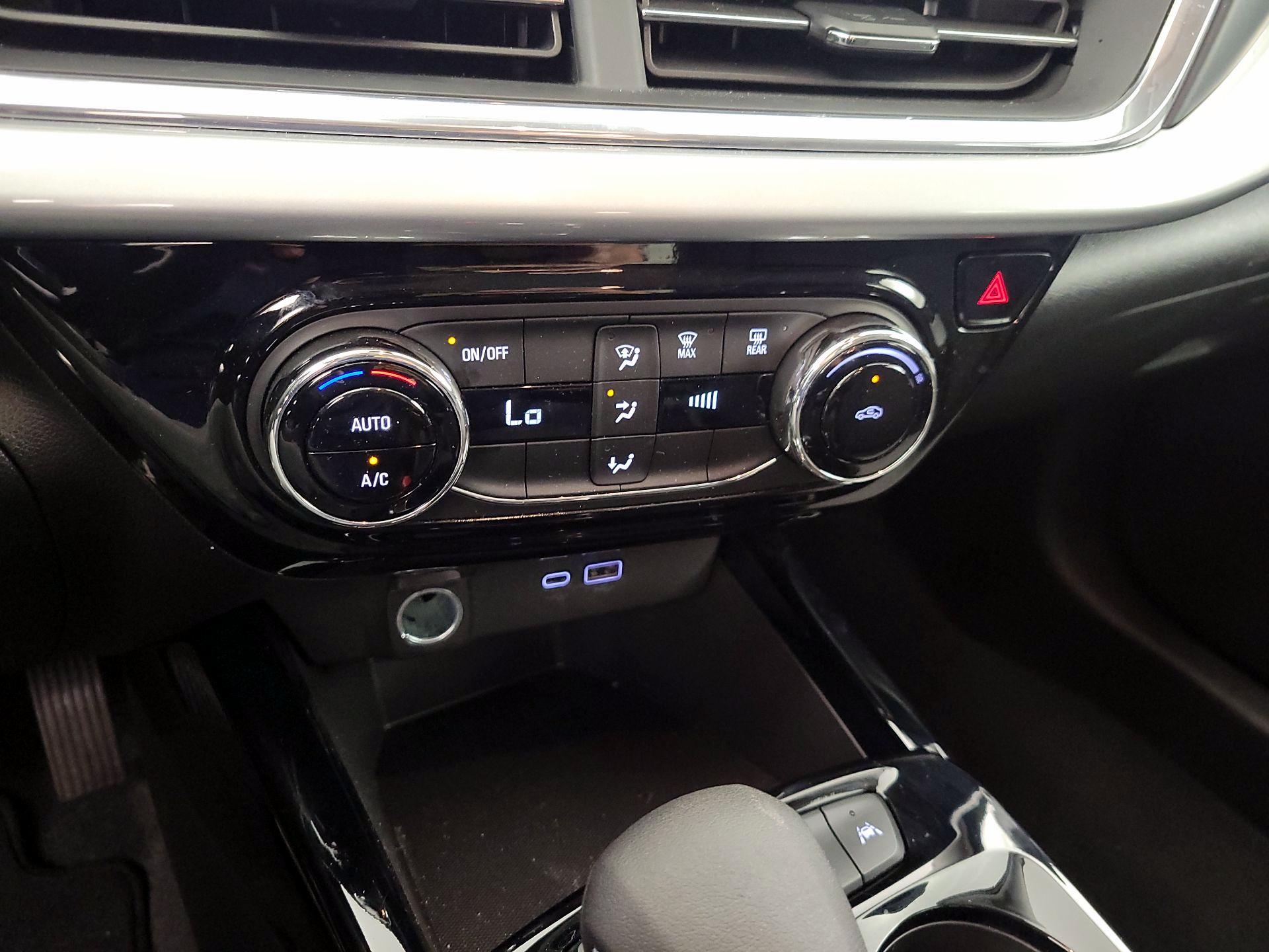 Thumbnail: 2025 Chevrolet Trax - 16