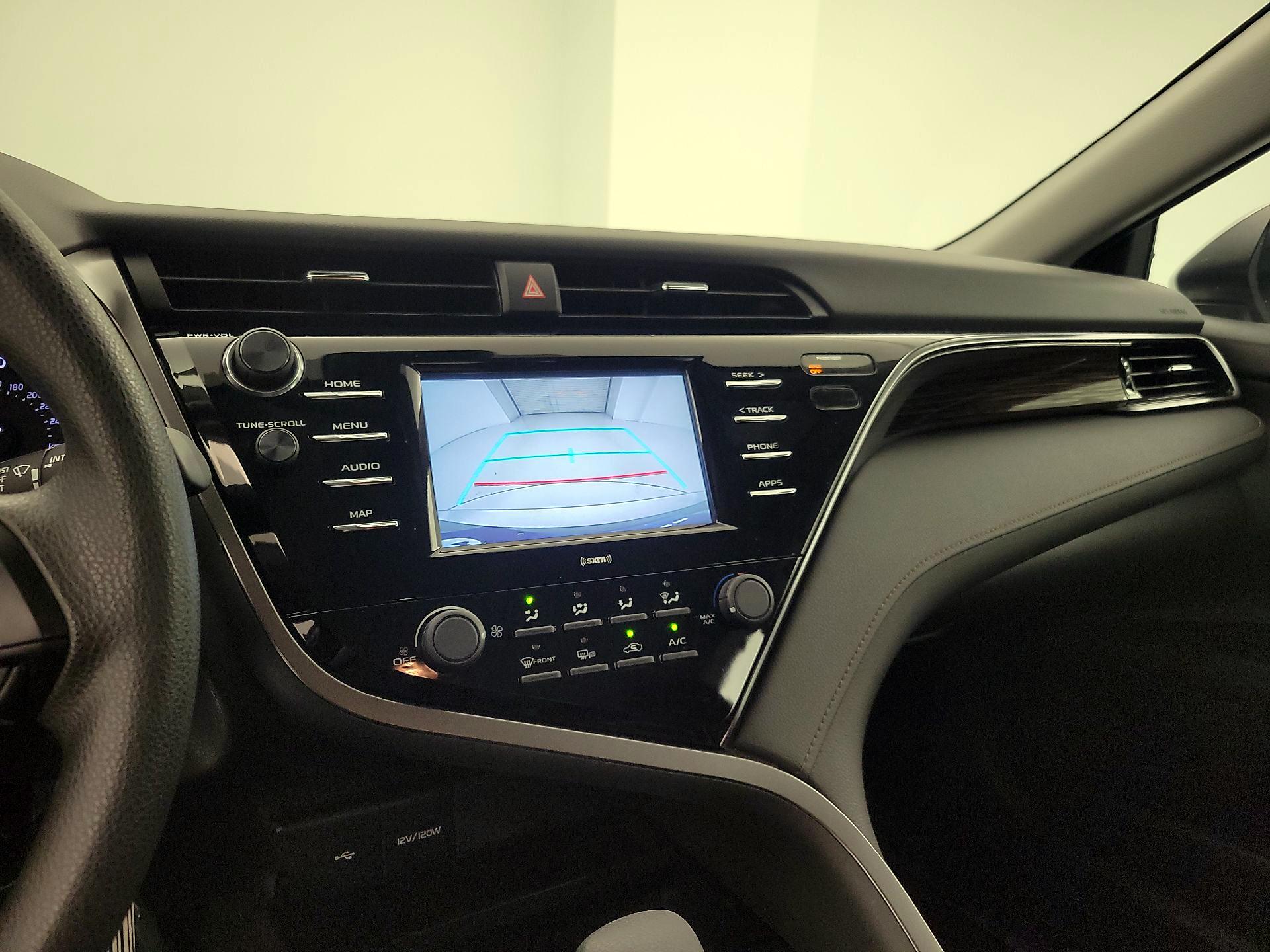 Thumbnail: 2020 Toyota Camry - 14
