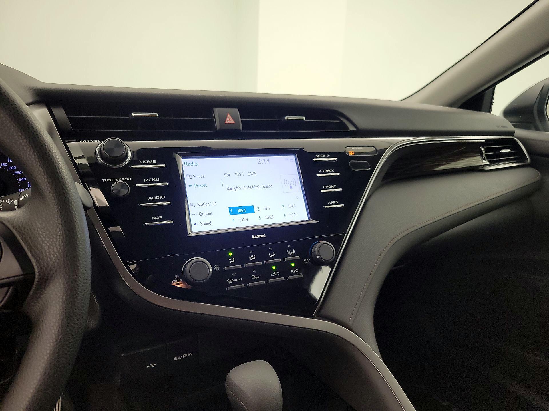 Thumbnail: 2020 Toyota Camry - 15