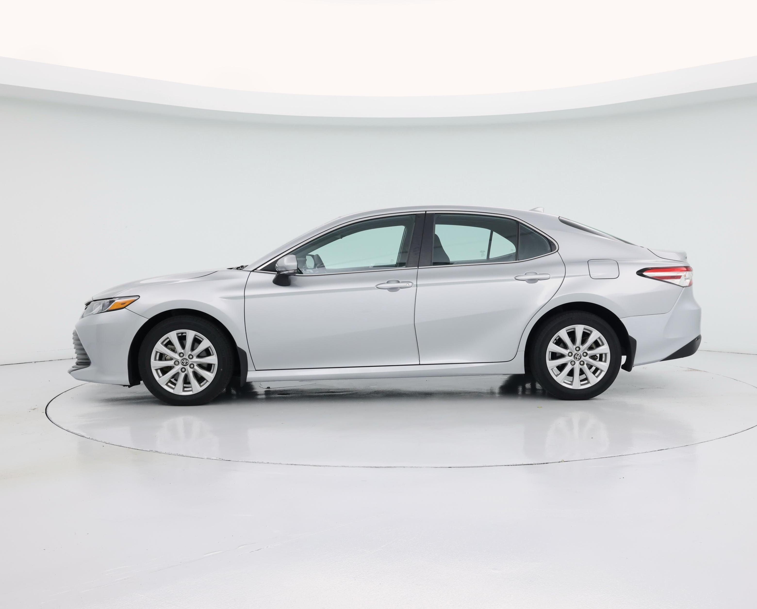 Thumbnail: 2020 Toyota Camry - 3