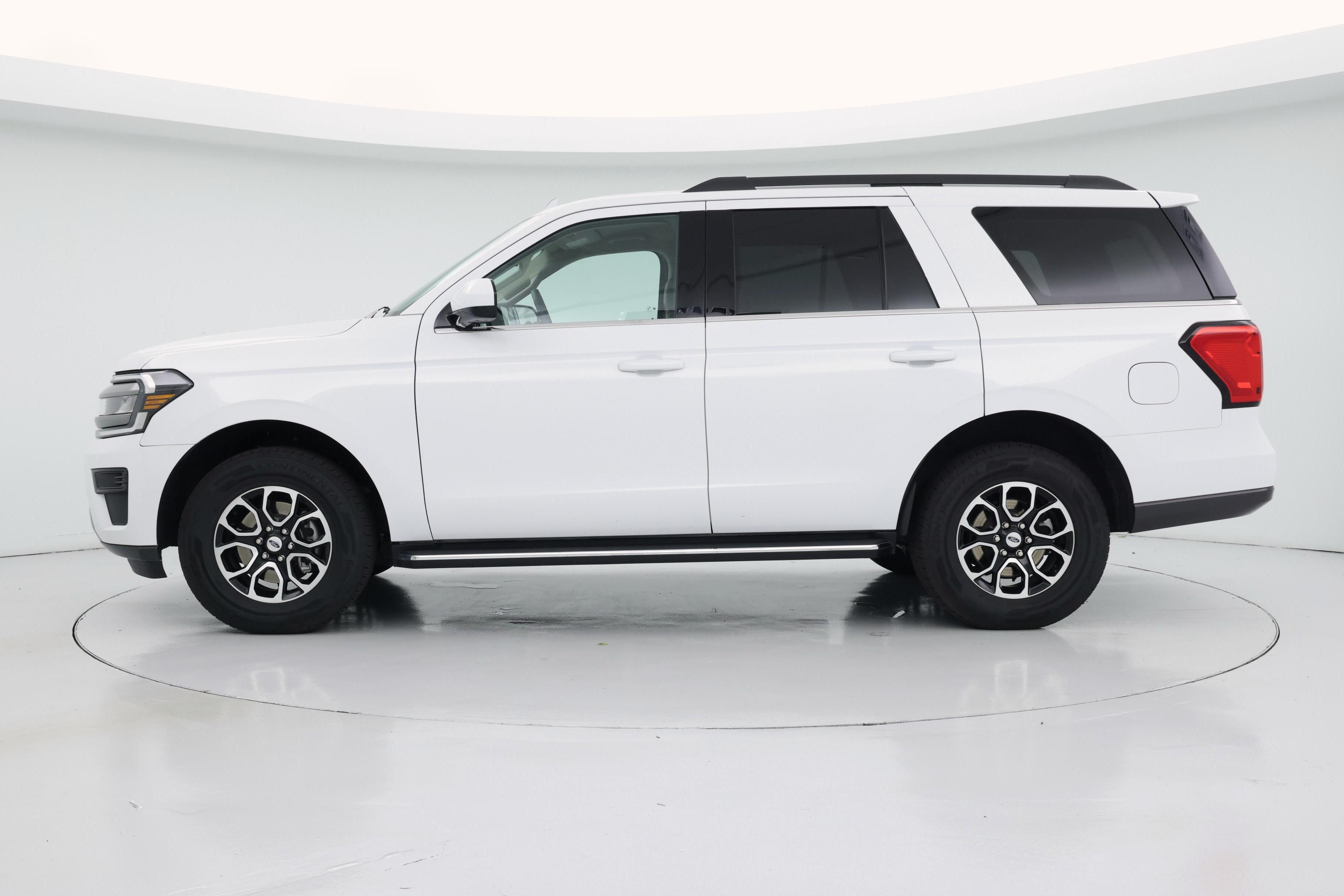Thumbnail: 2023 Ford Expedition - 3
