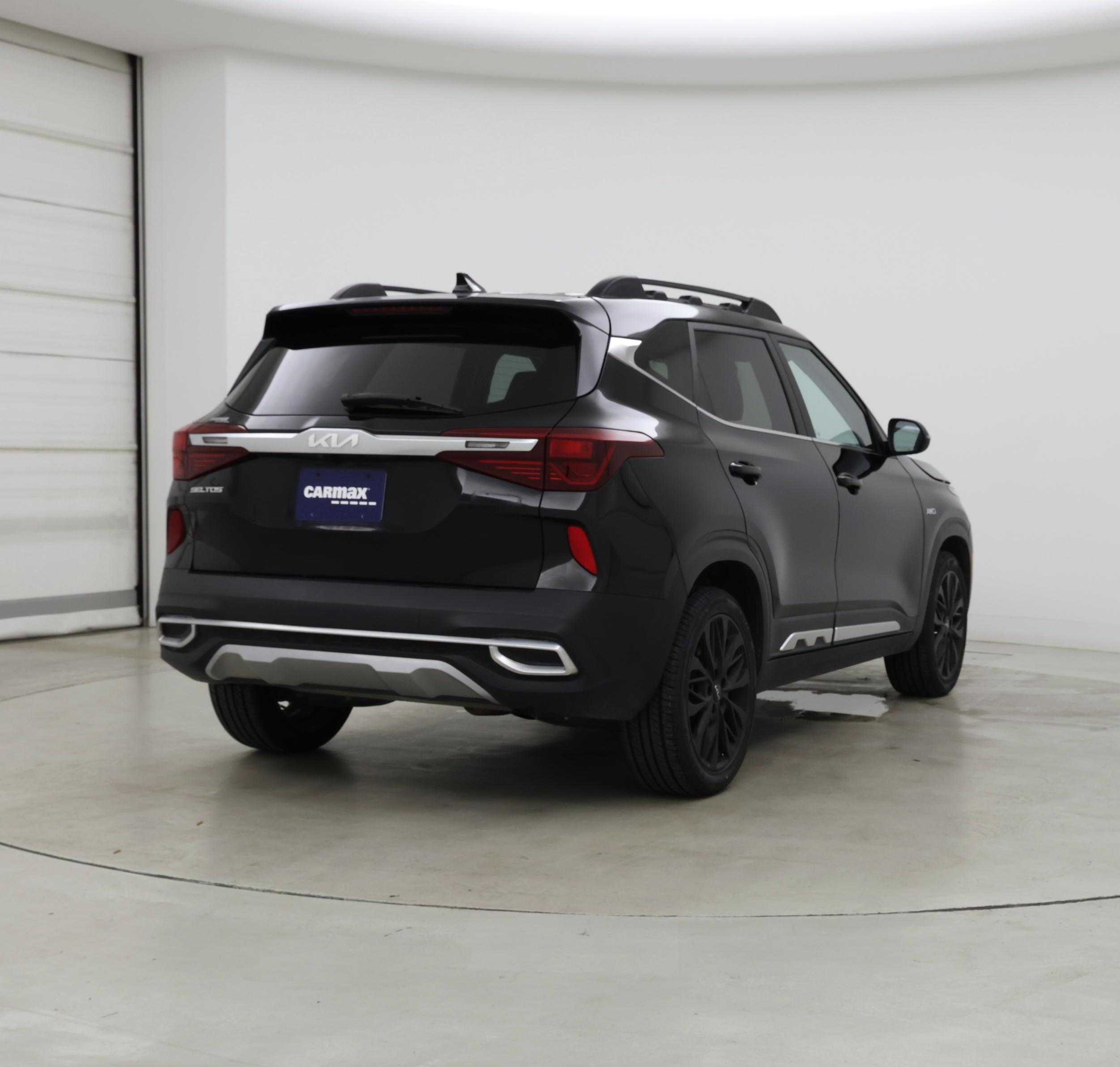 Thumbnail: 2022 Kia Seltos - 8